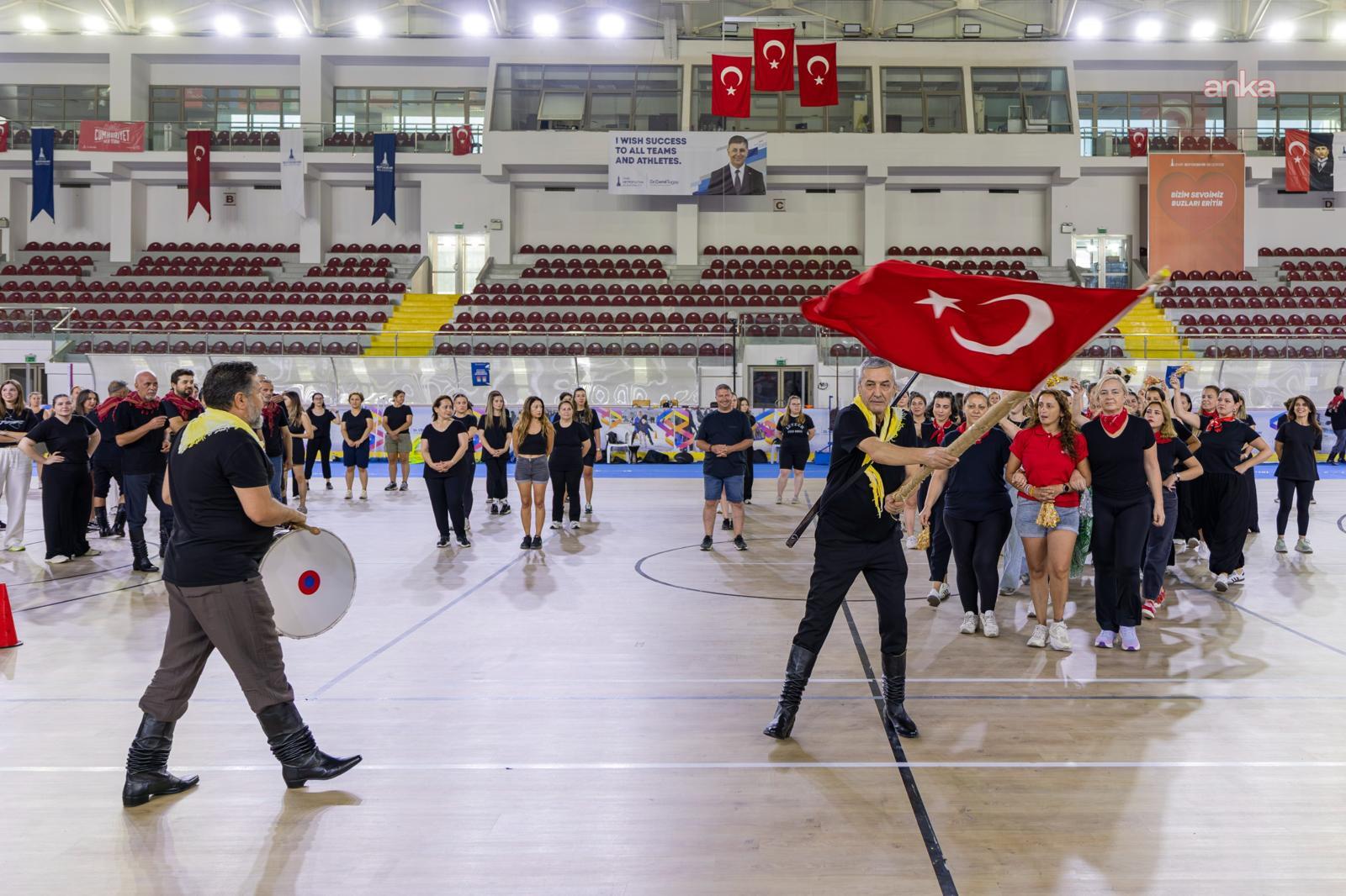 İzmir’de zeybek bilmeyen kalmayacak