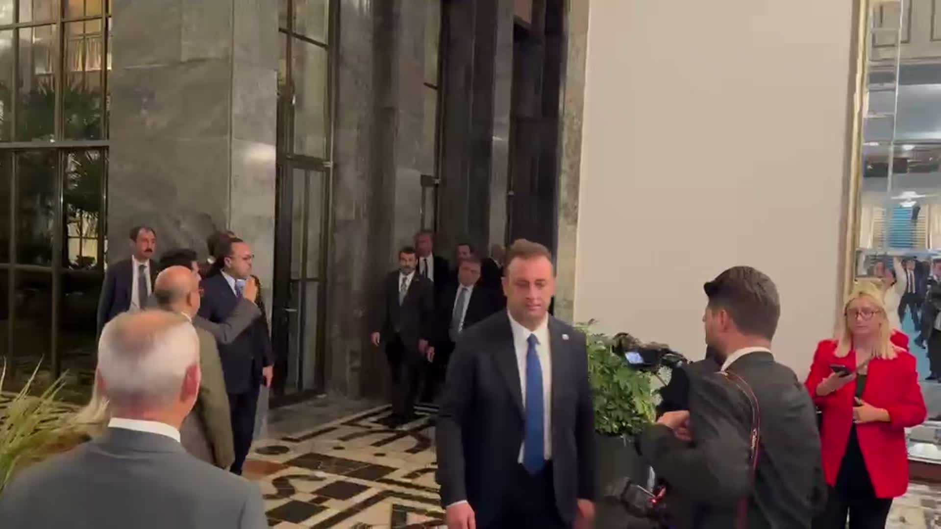 TBMM'de "Terörsüz Türkiye" mesaisi sürüyor: Kurtulmuş iktidar ve muhalefet kulisini ziyaret etti