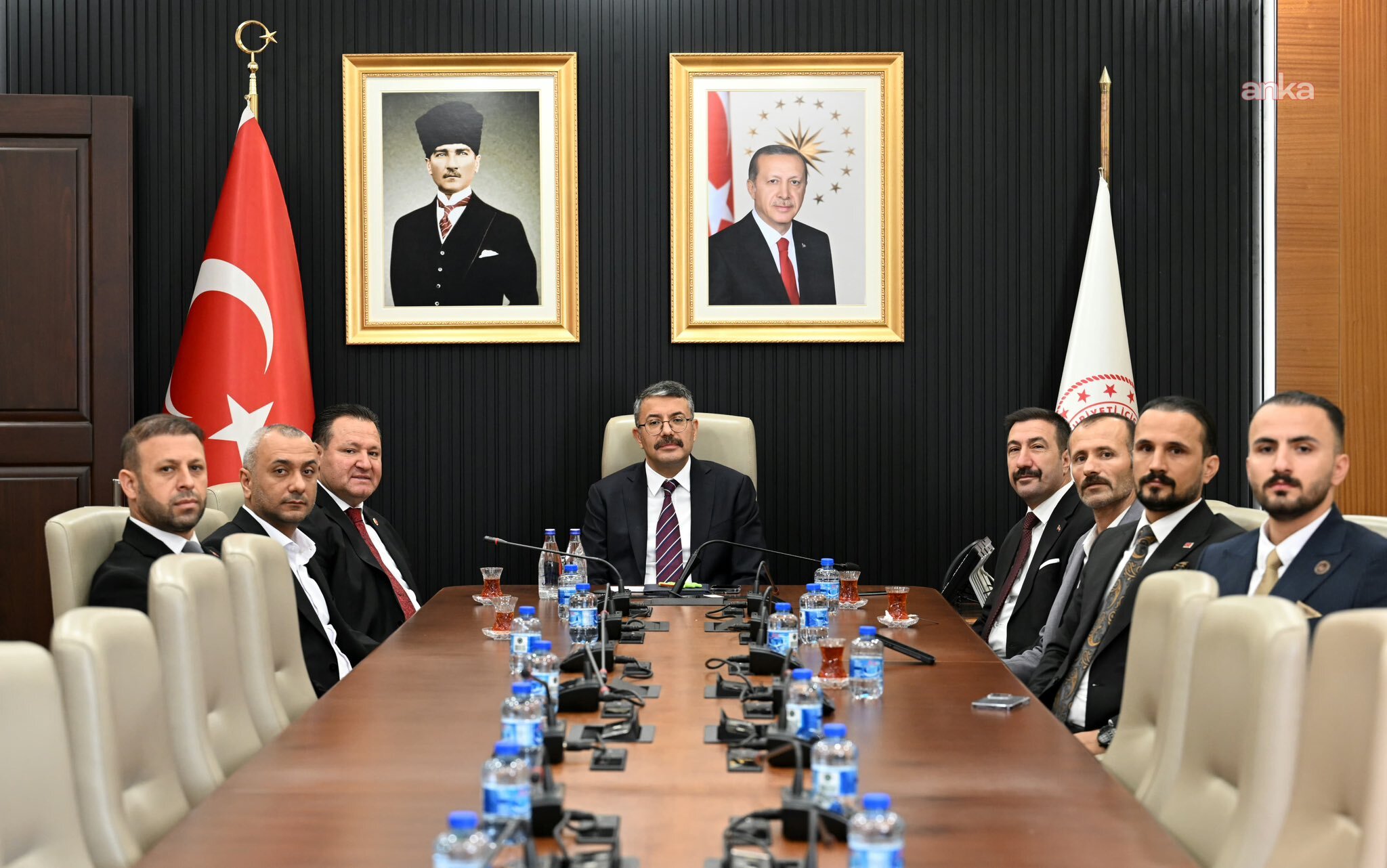 İçişleri Bakan Yardımcısı Ali Çelik, güvenlik korucuları ve şehit-gazi aileleri temsilcileriyle görüştü