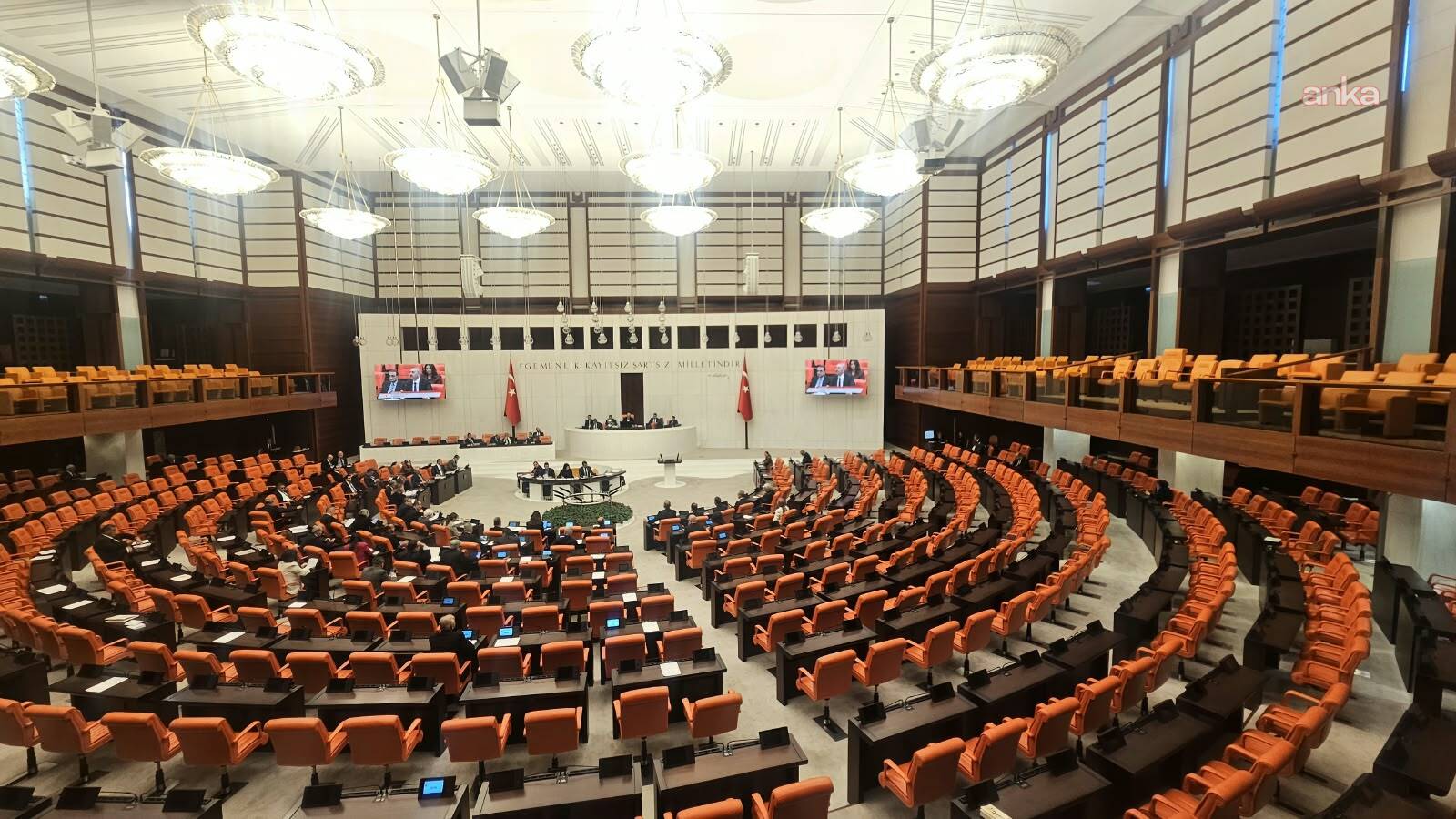 TBMM Genel Kurulu'nda yatırım fonlarının tasfiyesine ilişkin kanun teklifi kabul edildi