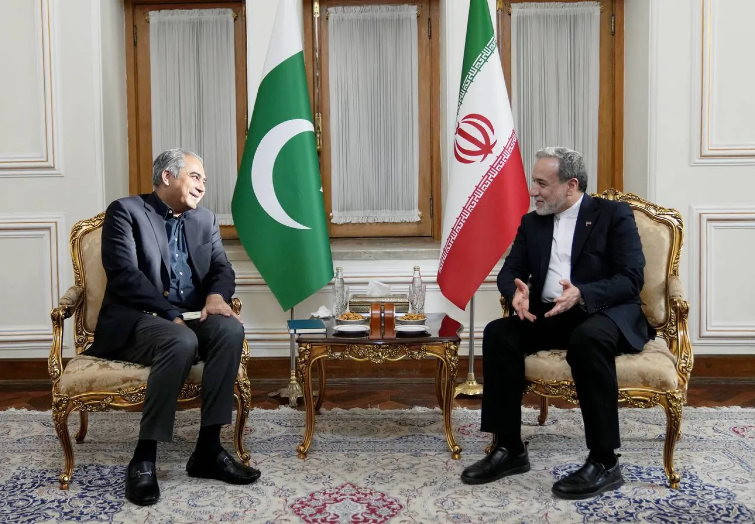 Pakistan İçişleri Bakanı Naqvi, bölgesel güvenlik görüşmeleri için İran'da