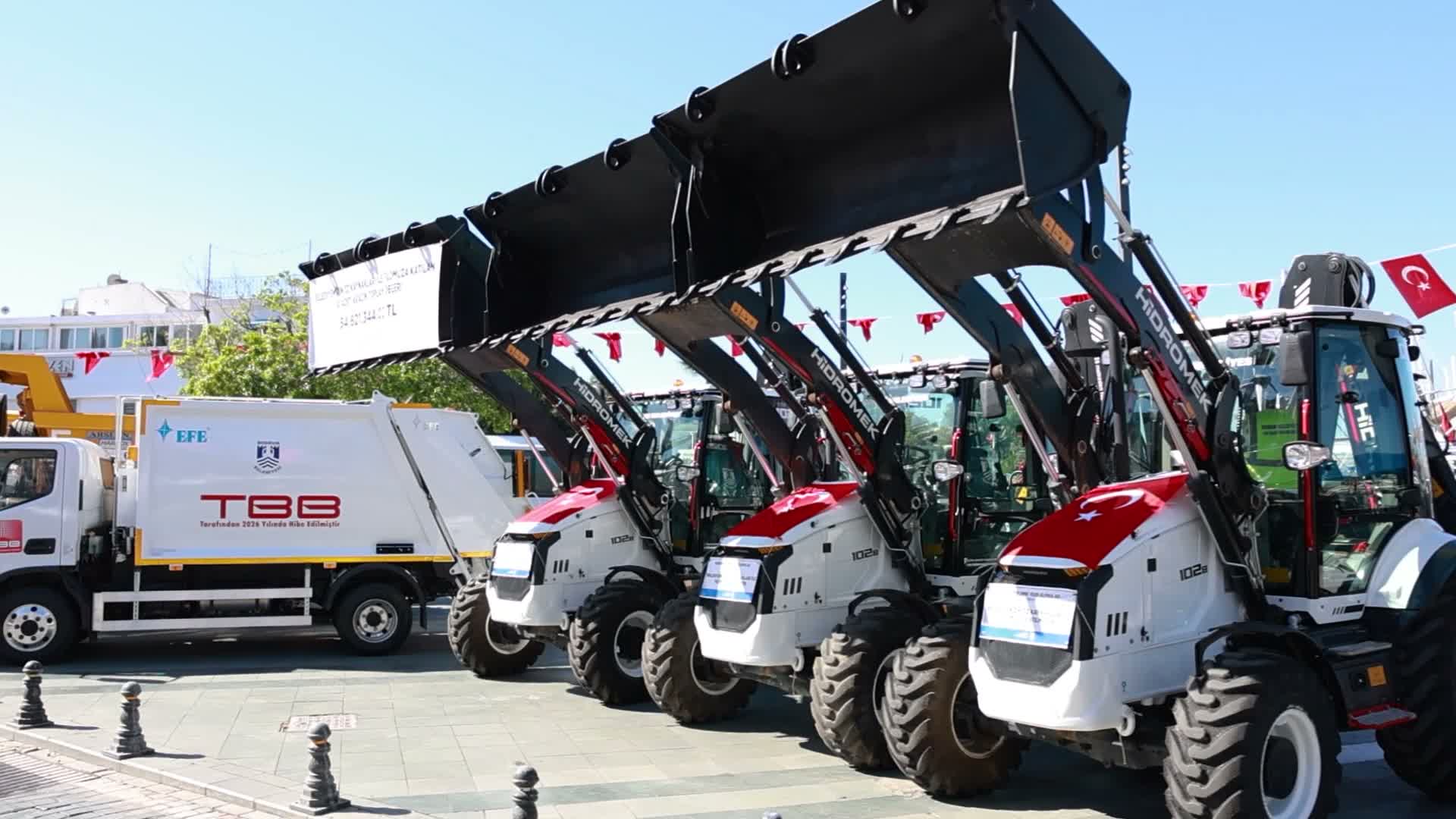 Bodrum Belediyesi, filosunu 15 yeni araçla güçlendirdi