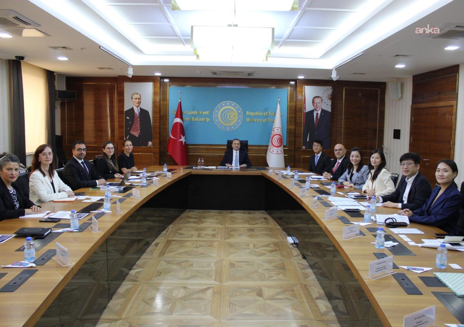 Ticaret Bakan Yardımcısı Tuzcu, Koreli otomotiv heyetiyle görüştü