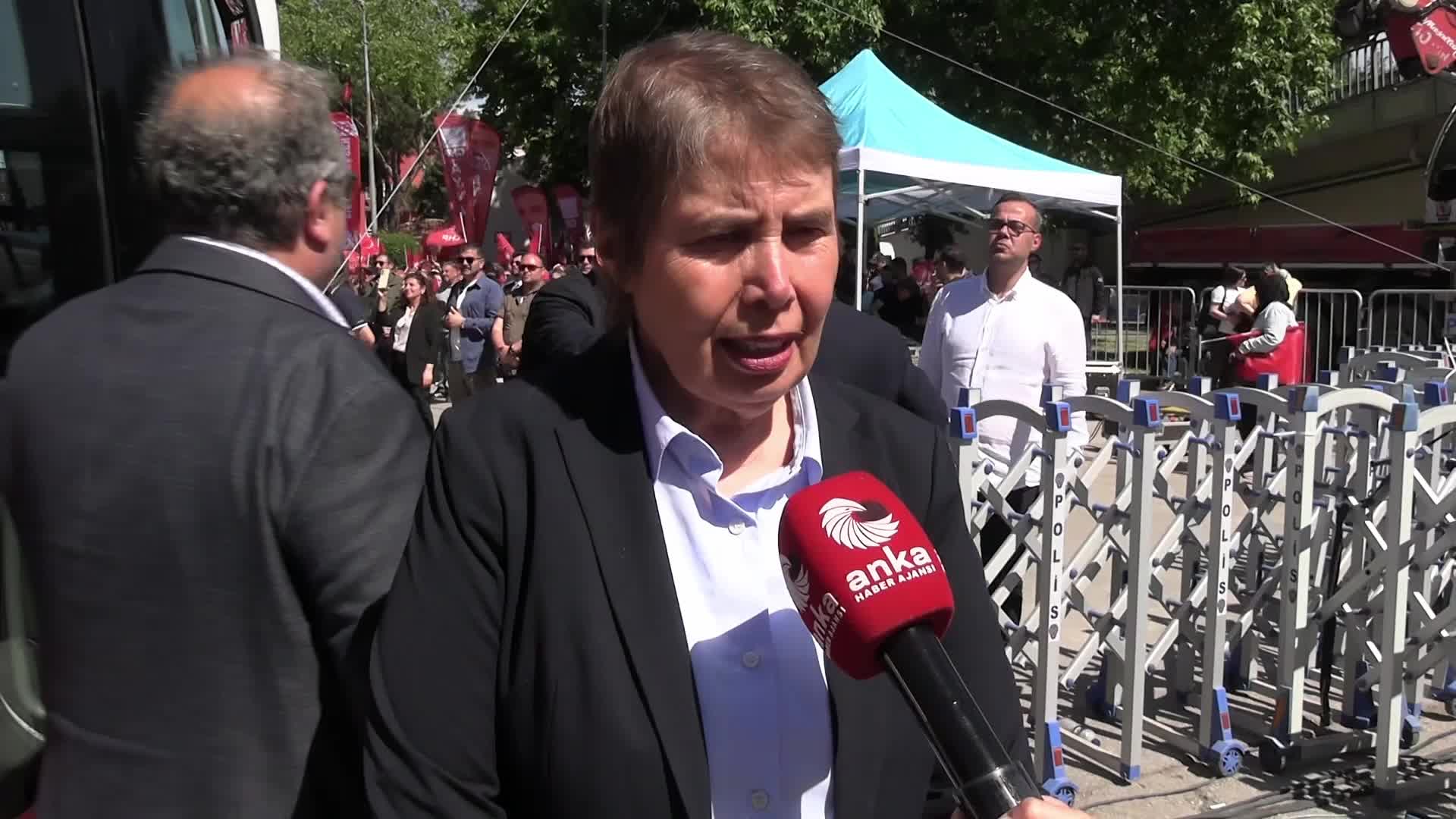 CHP'nin, "Millet İradesine Sahip Çıkıyor" mitingi Balıkesir'de... Zeliha Aksaz Şahbaz: "CHP, demokrasinin güvencesidir"