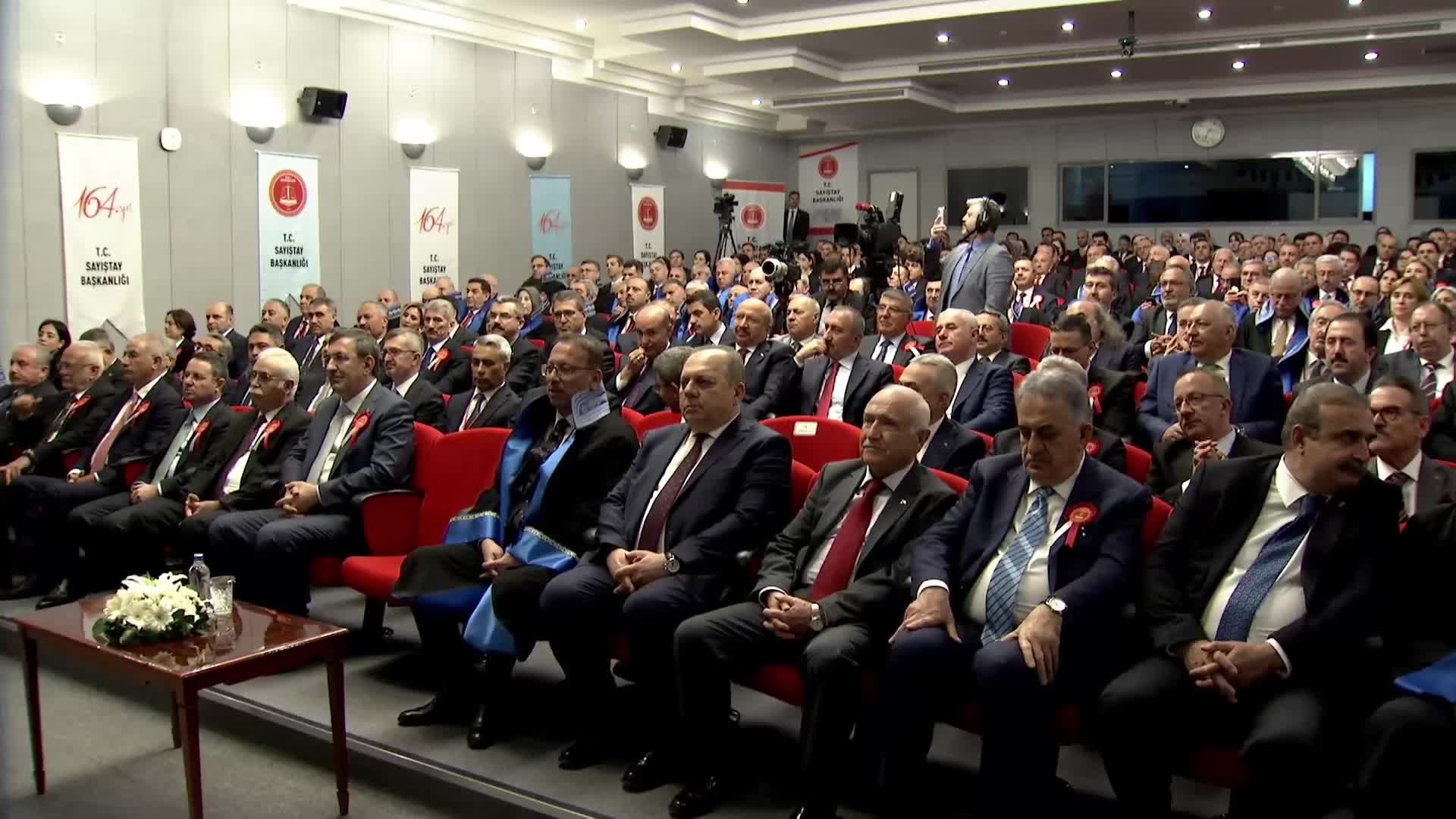 Cumhurbaşkanı Erdoğan: Kamu personeline tahsis edilen kaynaklar, kimsenin babasının malı değildir