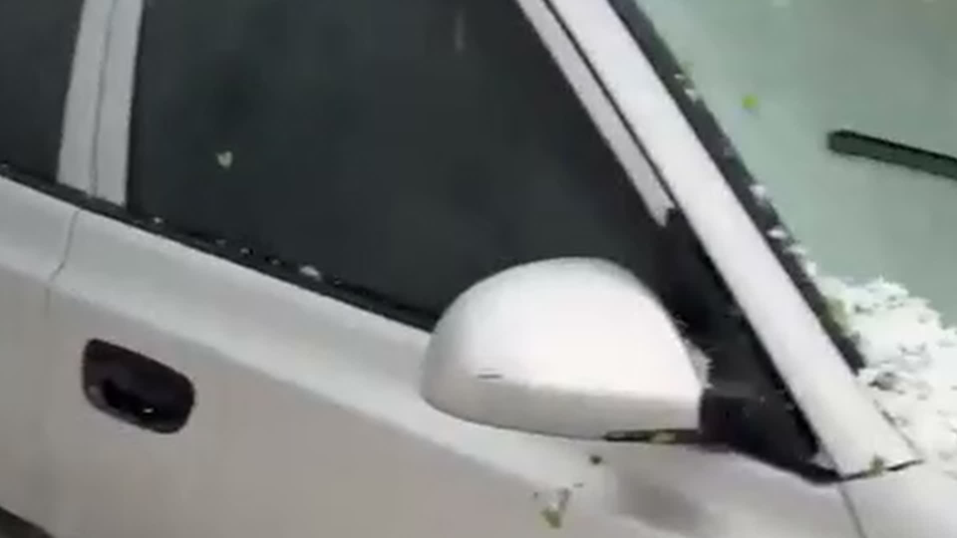 Iğdır’da ceviz büyüklüğünde dolu yağışı etkili oldu