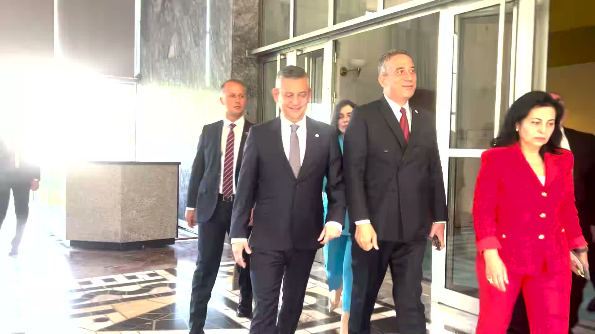 YENİ Parti “Çerçeve Yasa” konulu kapalı grup toplantısı yaptı
