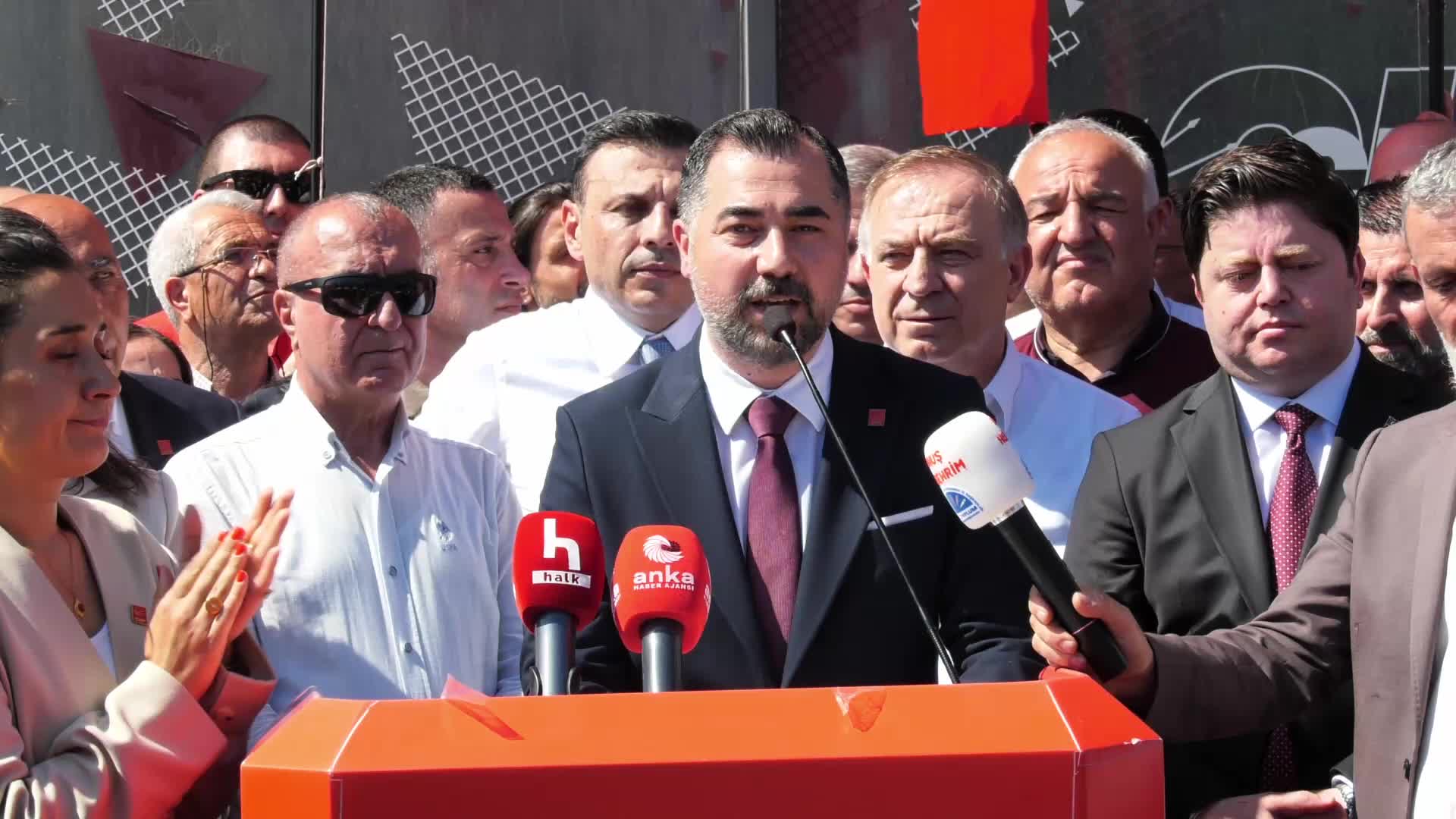 Gökan Zeybek: Saray, butlan yoluyla CHP’yi yanına çekmeye çalışıyor