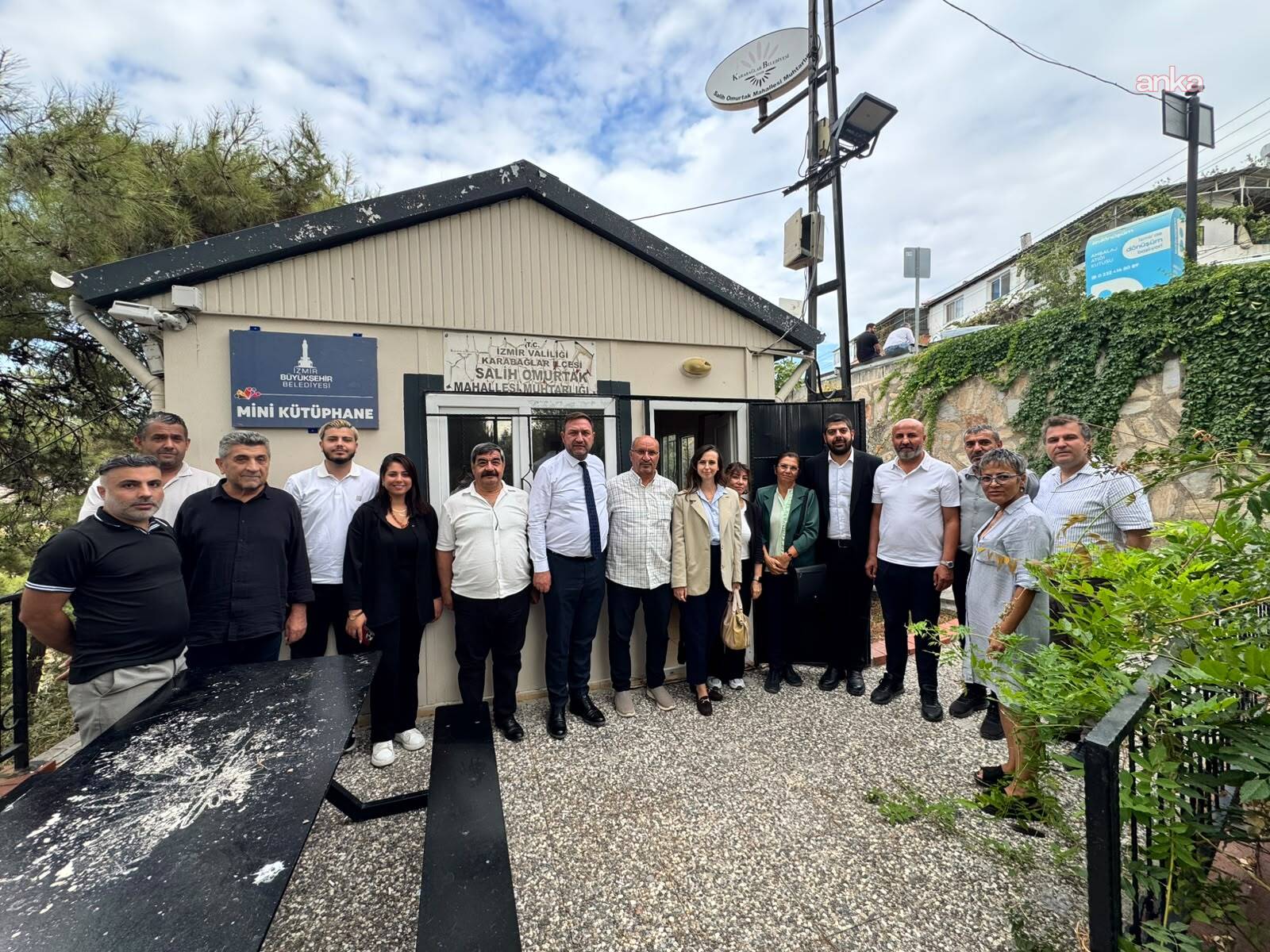 CHP İzmir İl Başkanı Utku Gümrükçü: “Muhtarlarımızı dinliyor, mahallelerin sorunlarına birlikte çözüm arıyoruz”