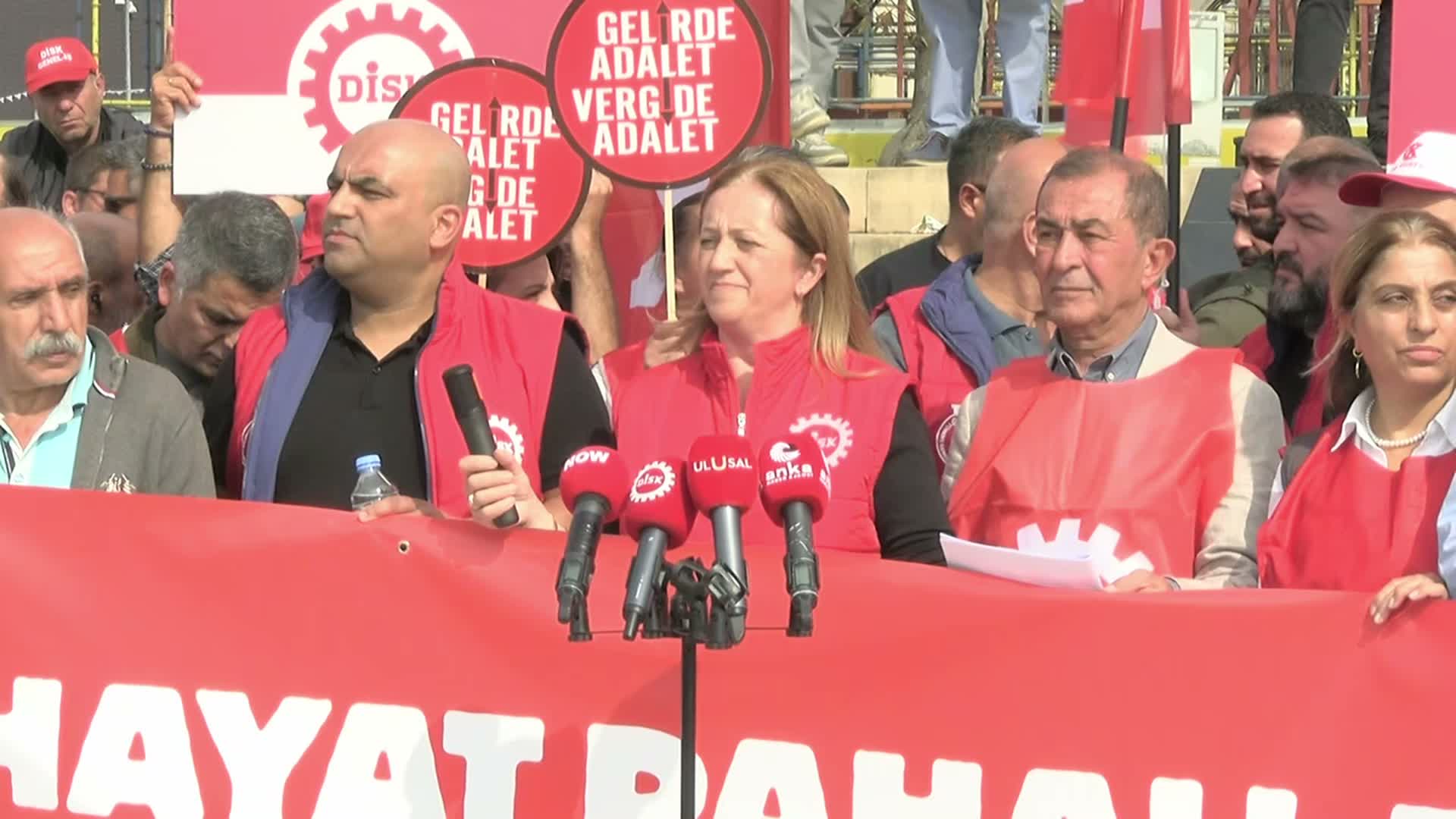 Arzu Çerkezoğlu: “Bir asgari ücretlinin 6 bin yıl aralıksız çalışarak elde edebileceği bir geliri bu ülkede bir avuç azınlık 4 ayda oturduğu yerde fonlanarak elde edebiliyor”