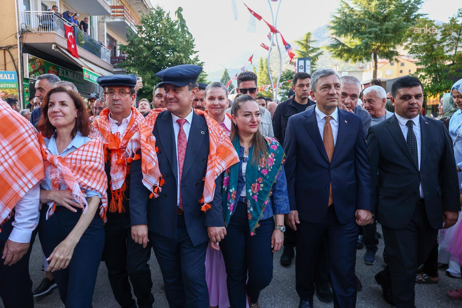 Antalya Büyükşehir Belediye Başkan Vekili Özdemir, 12. Temsili Yörük Göçü'ne katıldı