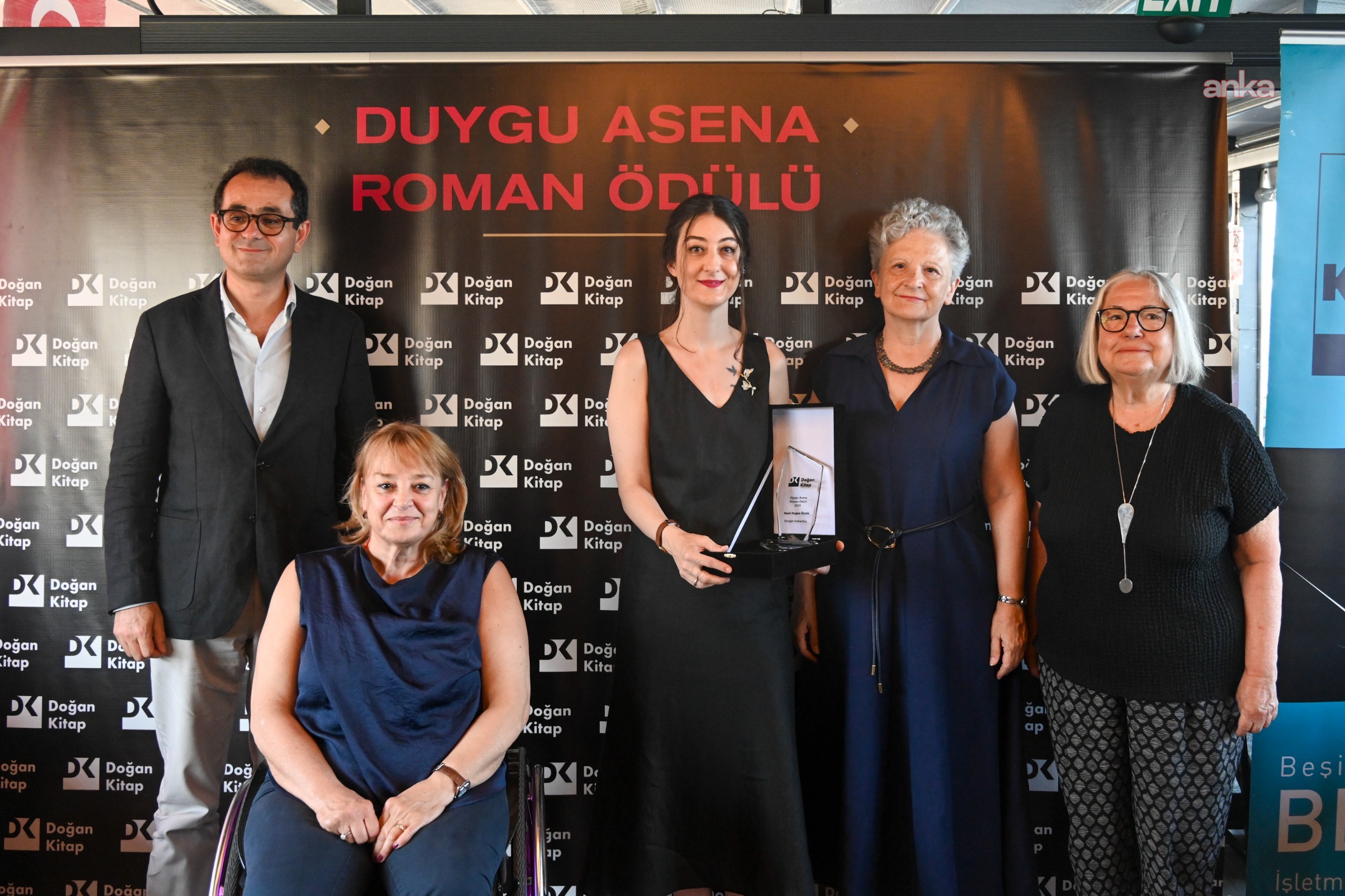 Duygu Asena Roman Ödülü, “Yüreğin Kabarmış” ile Nazlı Doğan Özsöz'ün oldu