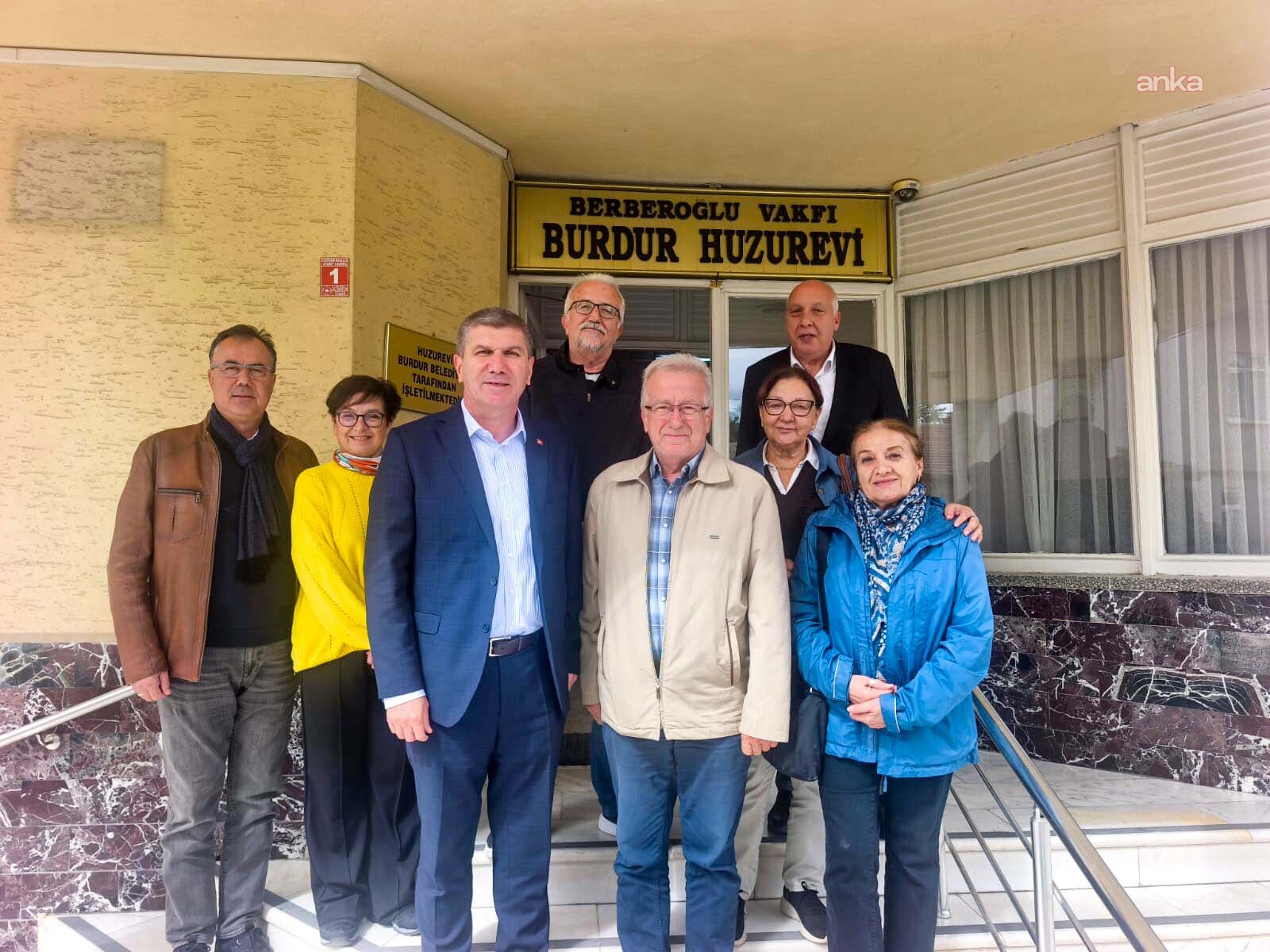 Burdur Belediye Başkanı Ercengiz'den huzurevi sakinlerine ziyaret