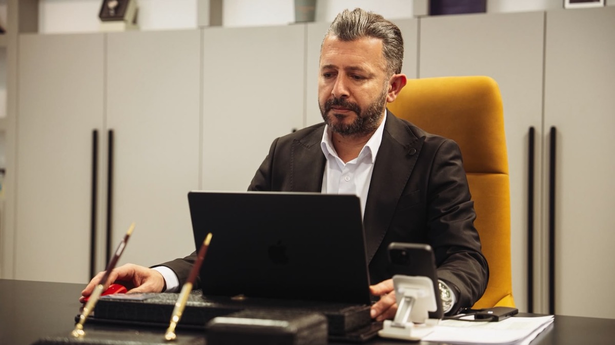 Takım elbisesinin kullanım alanlarını artıran öneriler