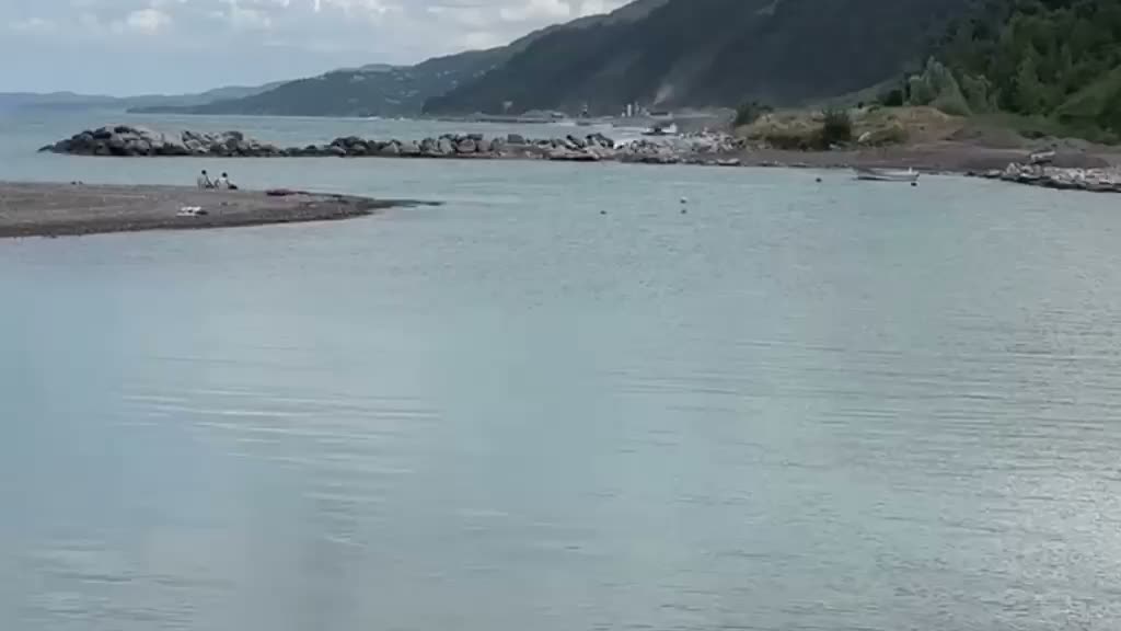 Ayancık'ta denizde boğulan 18 yaşındaki gencin cansız bedenine ulaşıldı