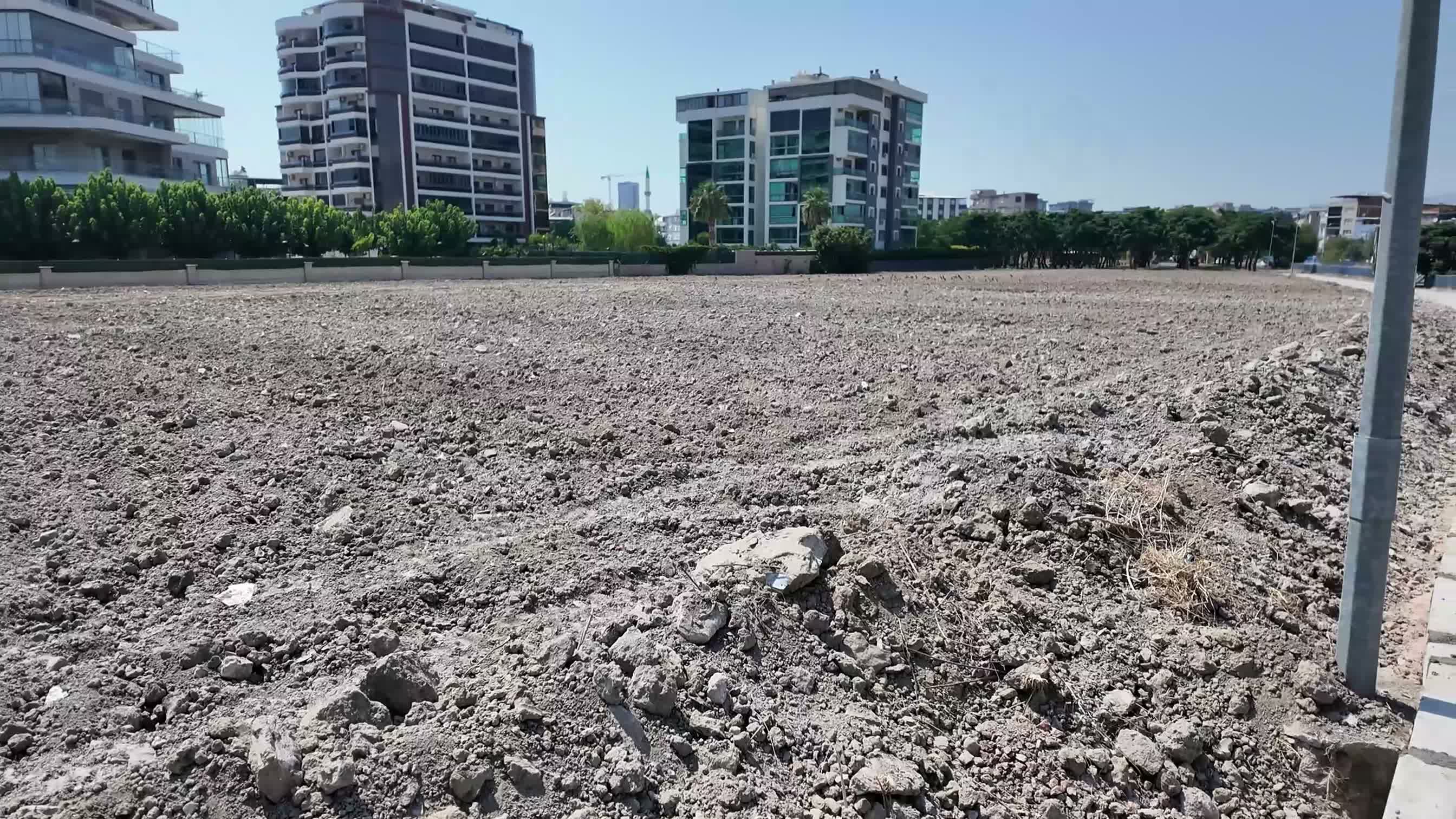 Bornova’da "kent bostanları ve dayanışma tarlaları" büyüyor