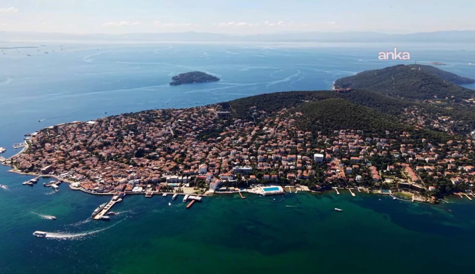 Adalar'ın güneyinde büyüklükleri 0.7 ile 3.1 arasında 117 deprem kaydedildi