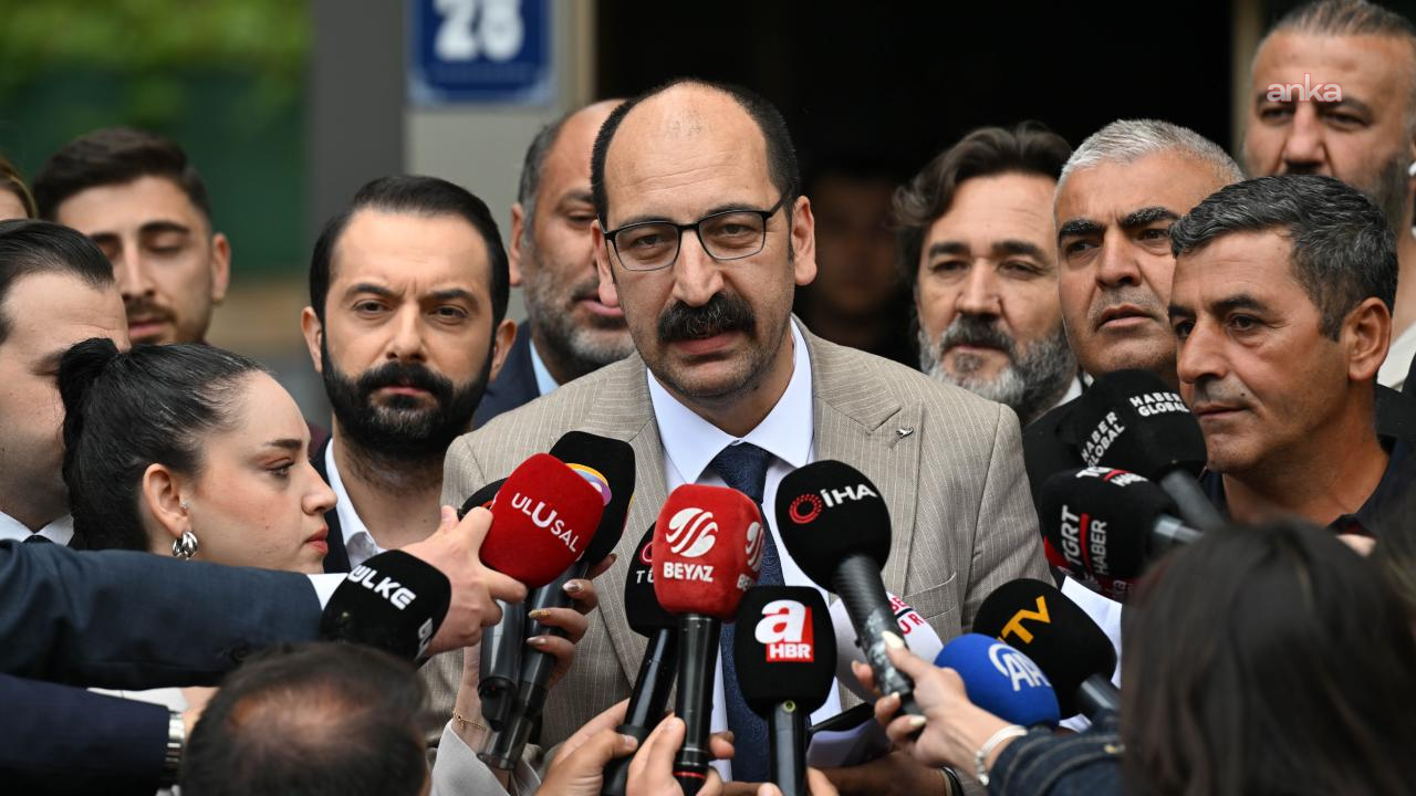 Kılıçdaroğlu'nun danışmanı Sönmez: "Kılıçdaroğlu il ve ilçe örgütlerimize dair herhangi bir görevden alma veya görevlendirme yapmamıştır"