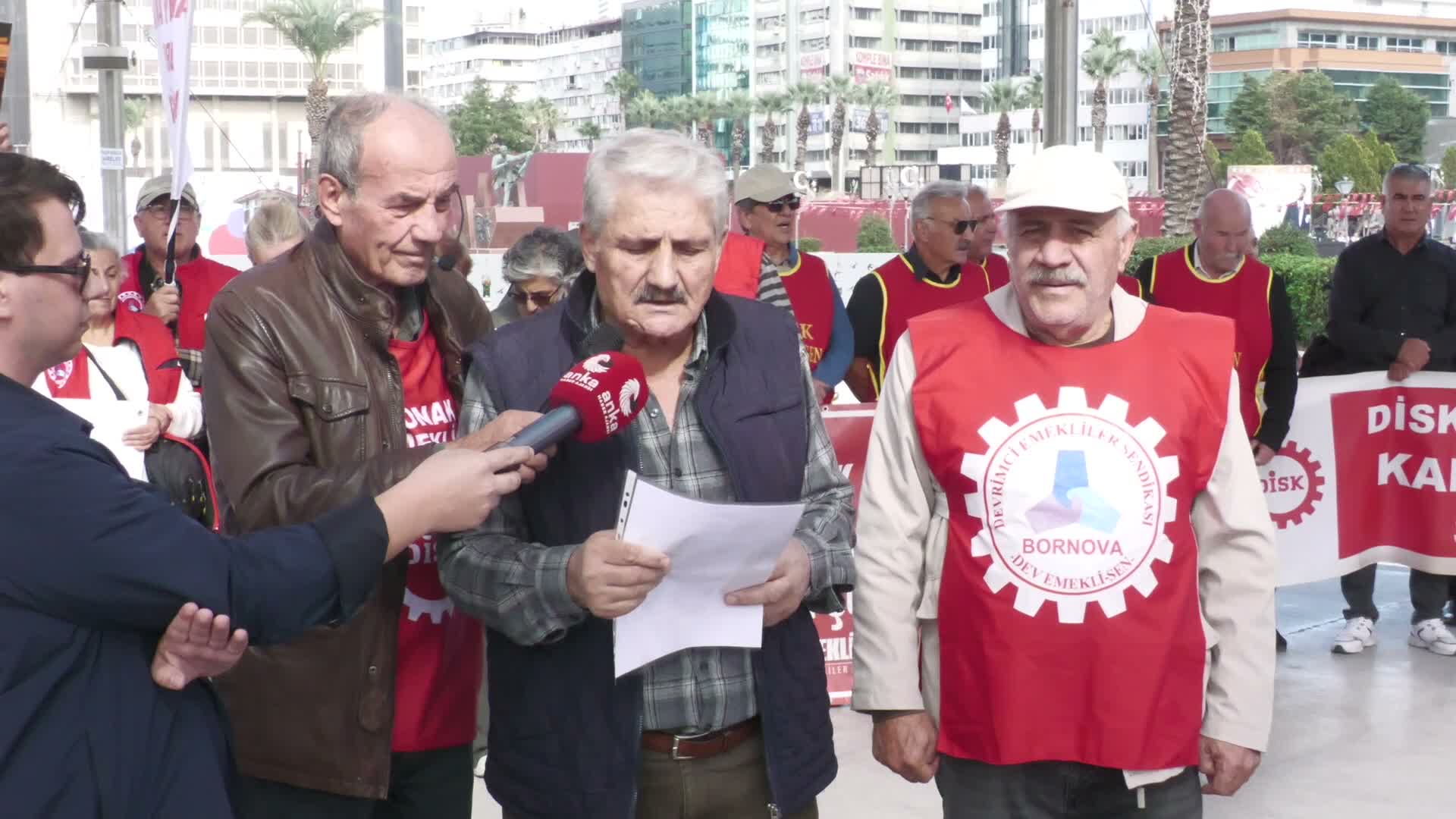 İzmir'de Devrimci Emekliler Sendikası’ndan Halk TV’ye kayyım atanmasına tepki