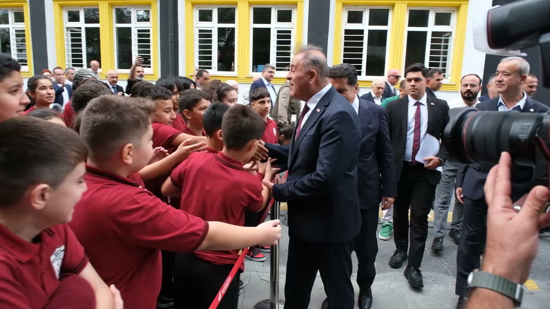 İBB Başkan Vekili Nuri Aslan: “Ekrem Başkanımızın 2019’da başlattığı dayanışmayı büyütmeye devam edeceğiz”