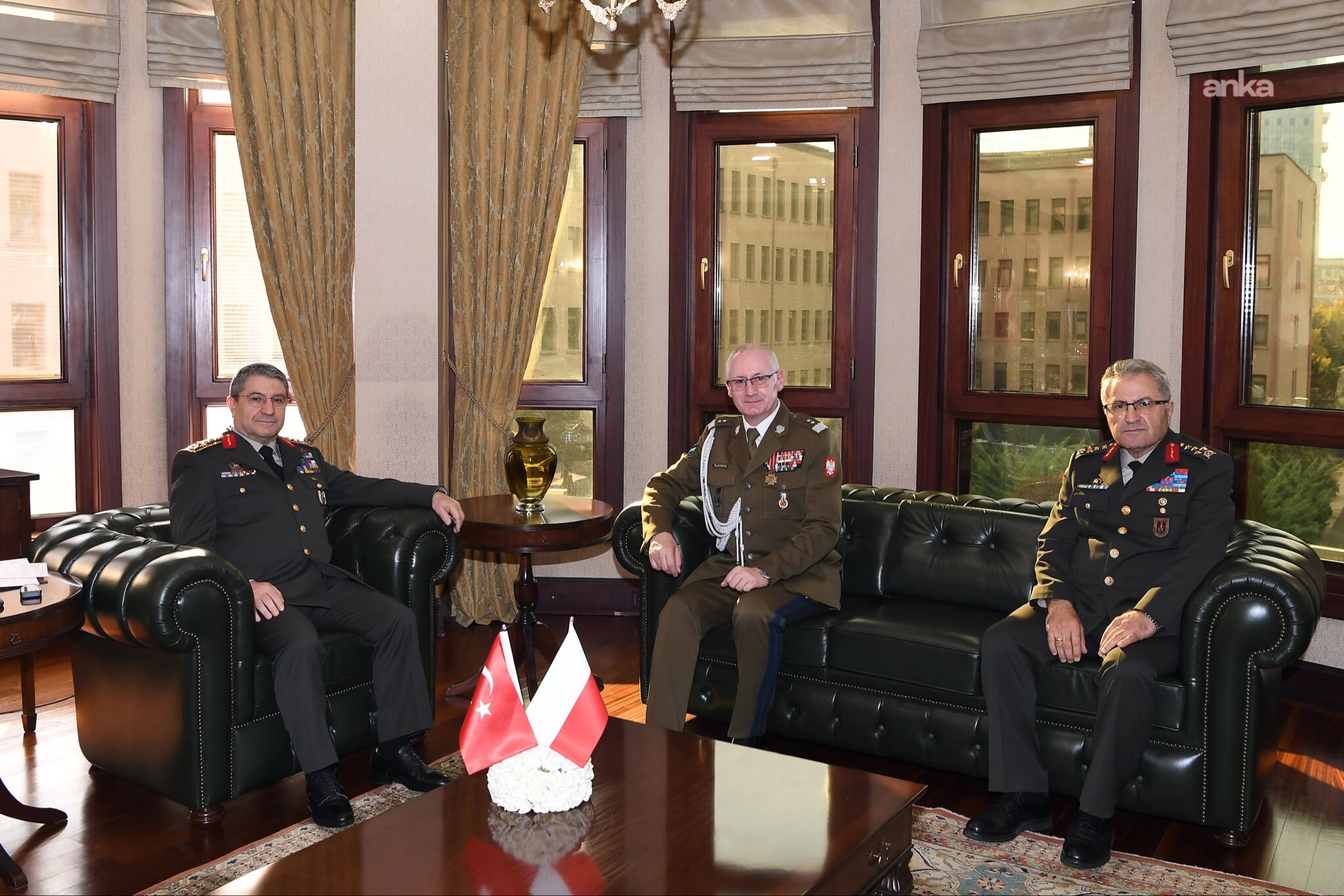Orgeneral Bayraktaroğlu, Tümgeneral Fajkowski'yi kabul etti