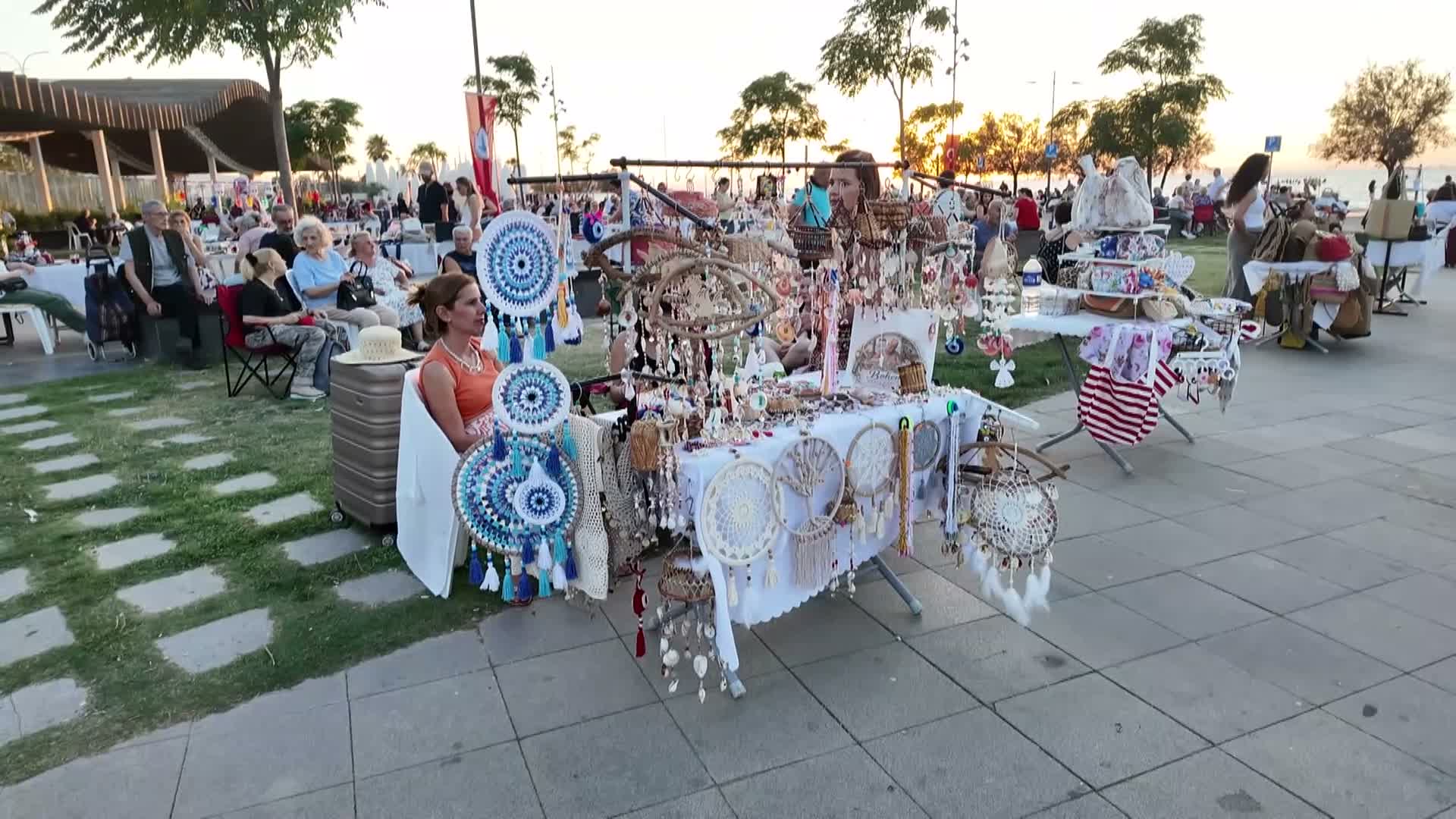 Konak’ın Gece Kermesi ile 150 kadının emeği kazanca dönüşüyor