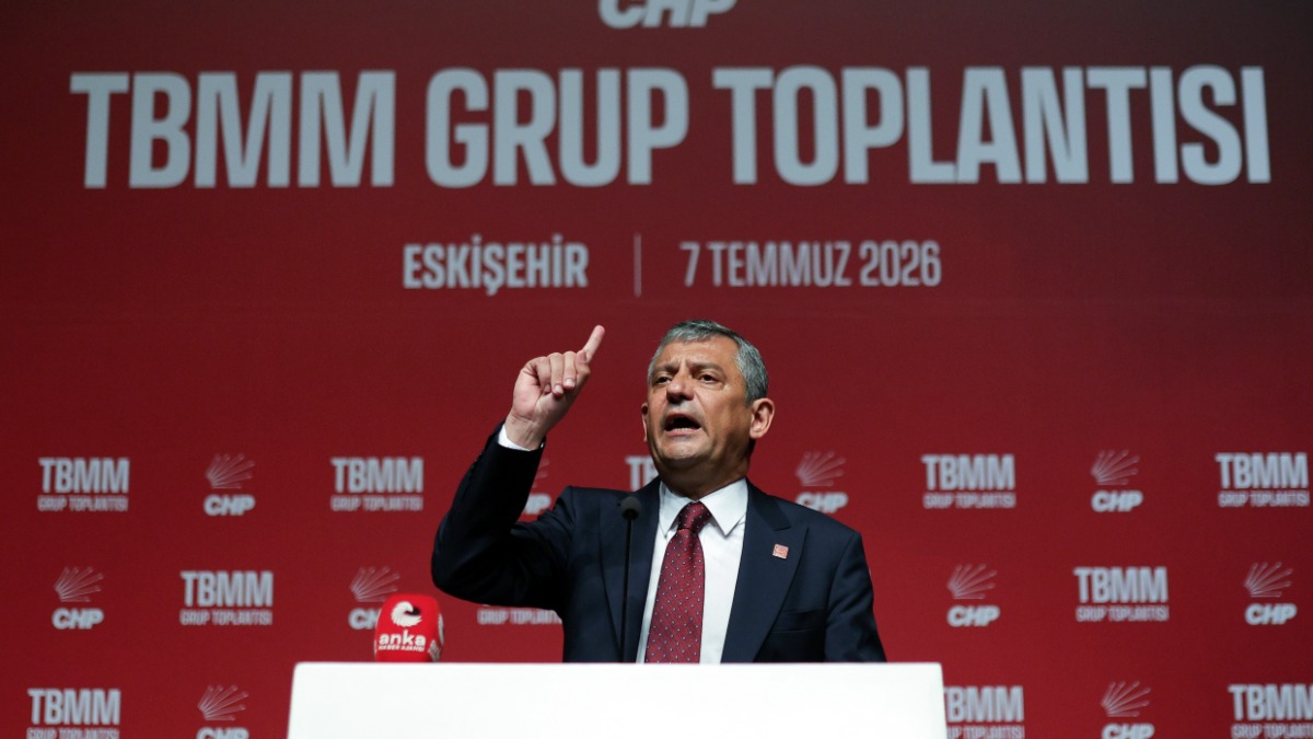 CHP Grup Toplantısı... Özgür Özel: "Dış politikadaki pazarlıklar Türkiye'nin geleceği için değil, AK Parti'nin devamını sağlamak için yürütülüyor"