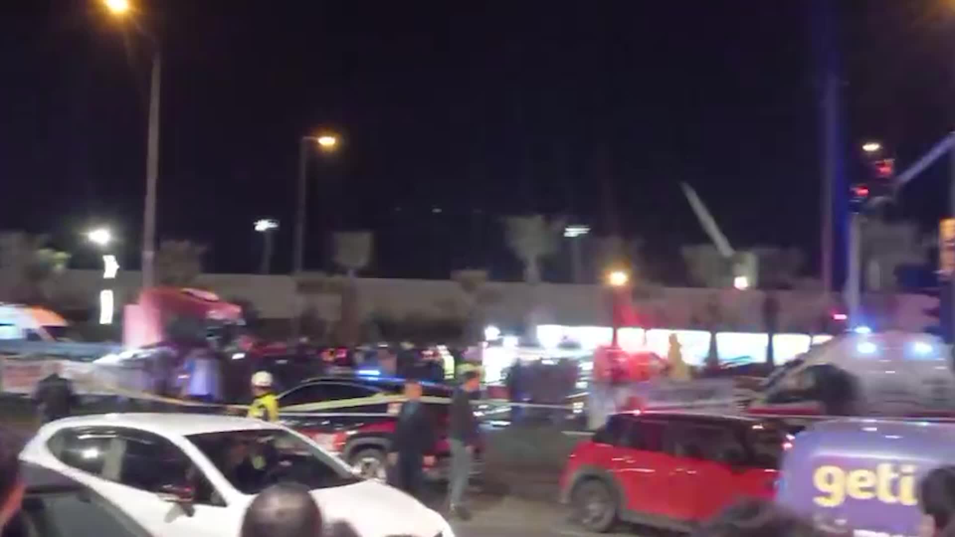 Giresun'da tır ile iki otomobil çarpıştı: 5 ölü, 6 yaralı