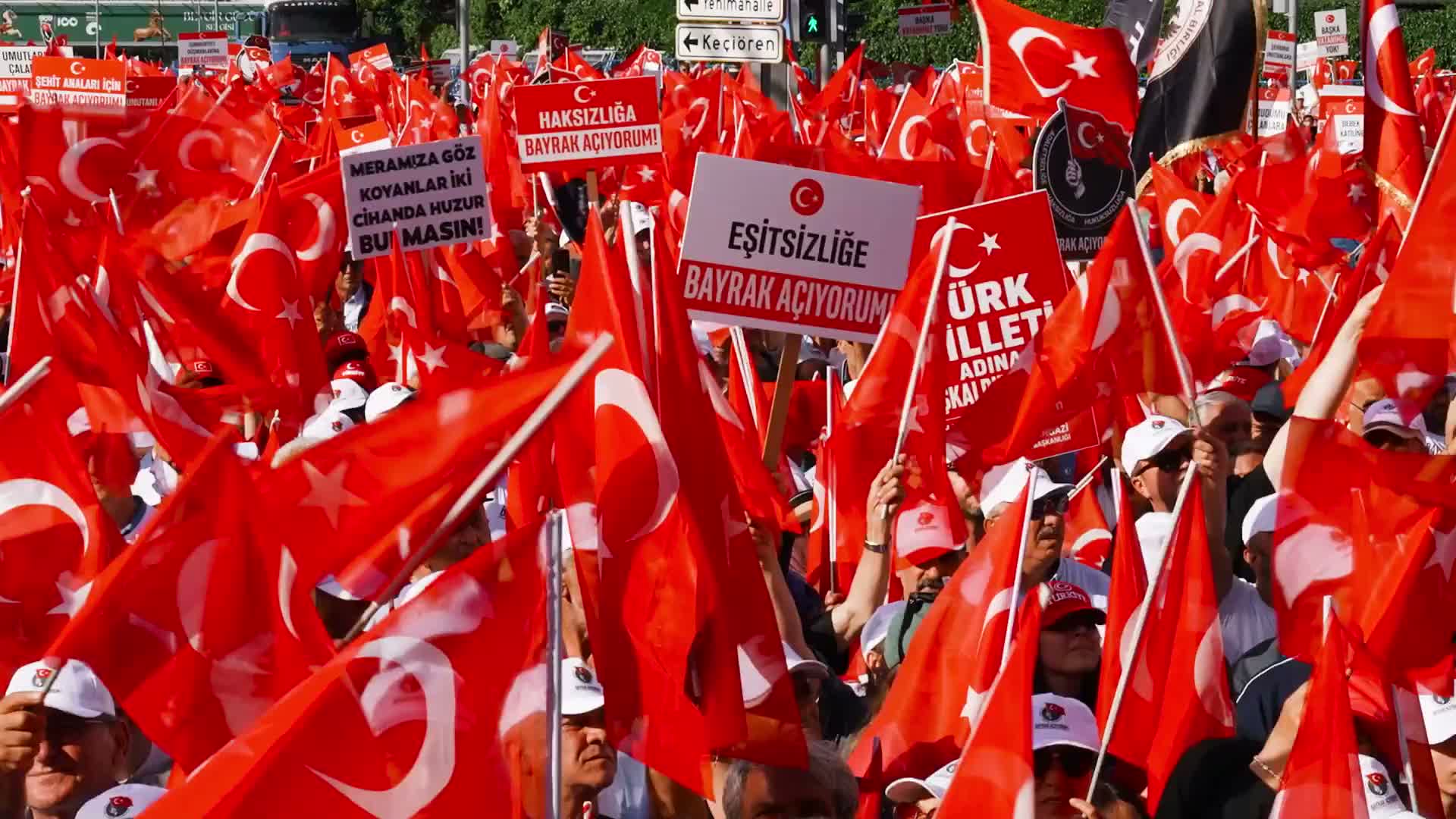 Dervişoğlu, "Bayrak kaldırıyorum" mitinge çağrıda bulundu