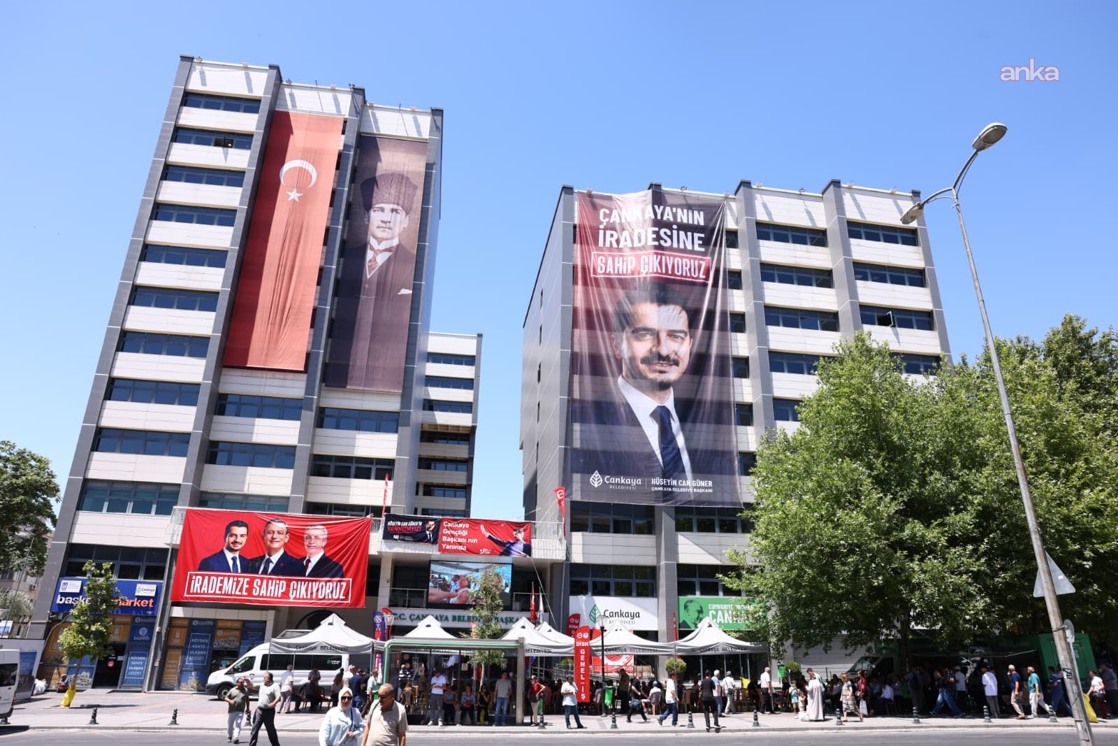 Çankaya Belediyesi önünde dayanışma nöbeti sürüyor
