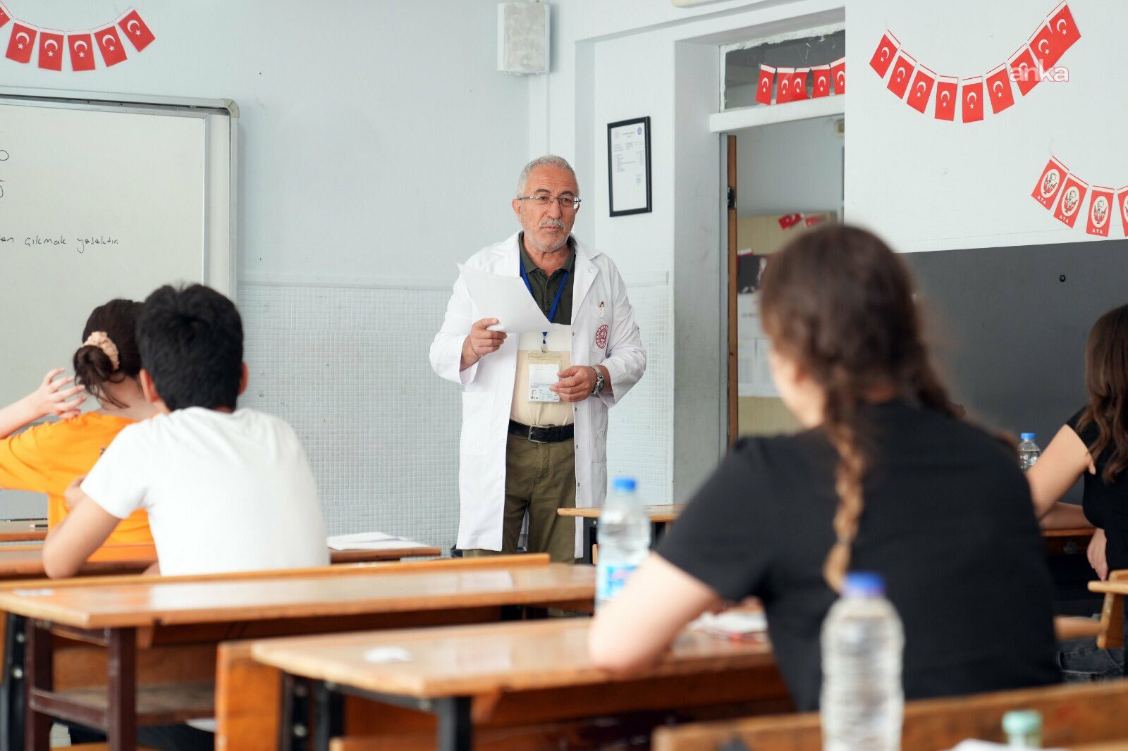 TEDMEM'in eğitimde yapay zeka raporu: "Lise mezunlarına 'Yapay Zeka Ehliyeti' verilsin"