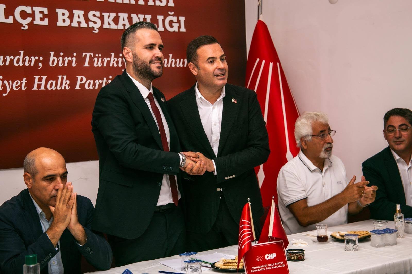 CHP heyetinden Burhaniye İlçe Örgütü'ne ziyaret