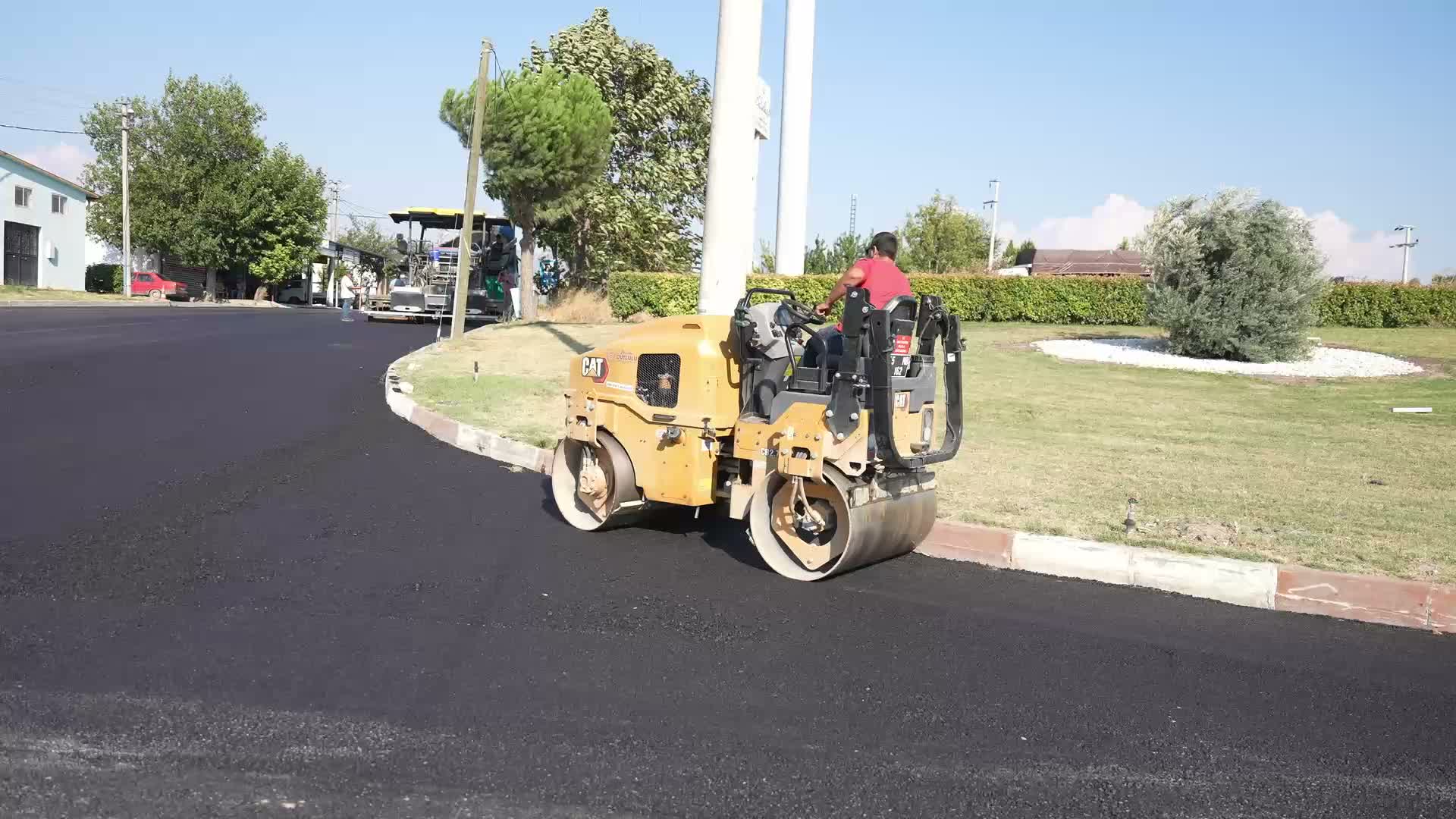 Manisa Büyükşehir Belediyesi, Sarıgöl'de yıllardır beklenen asfalt çalışmasını tamamladı