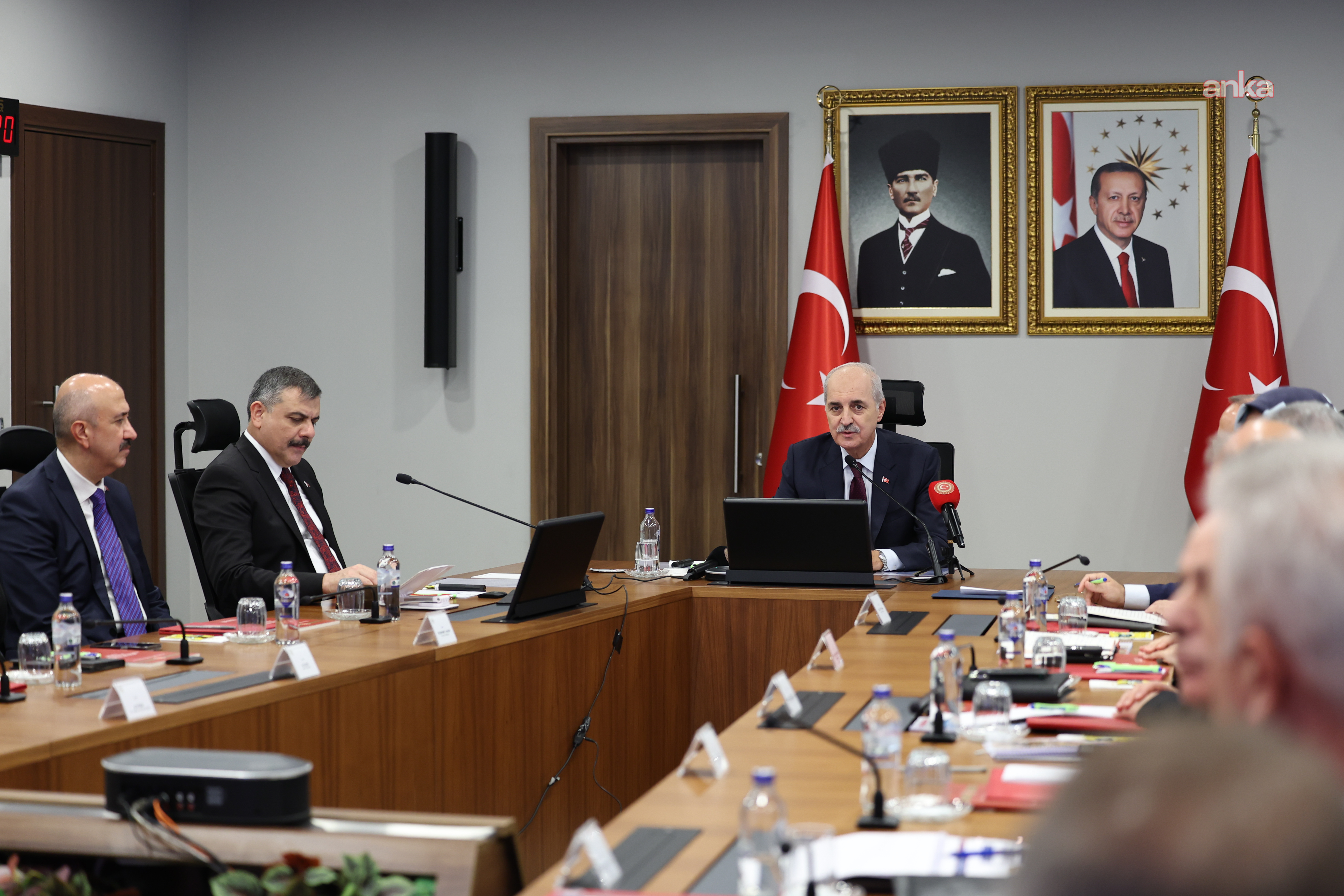 TBMM Başkanı Kurtulmuş, 81 ilin güvenlik yöneticileriyle video konferans yoluyla bir araya geldi