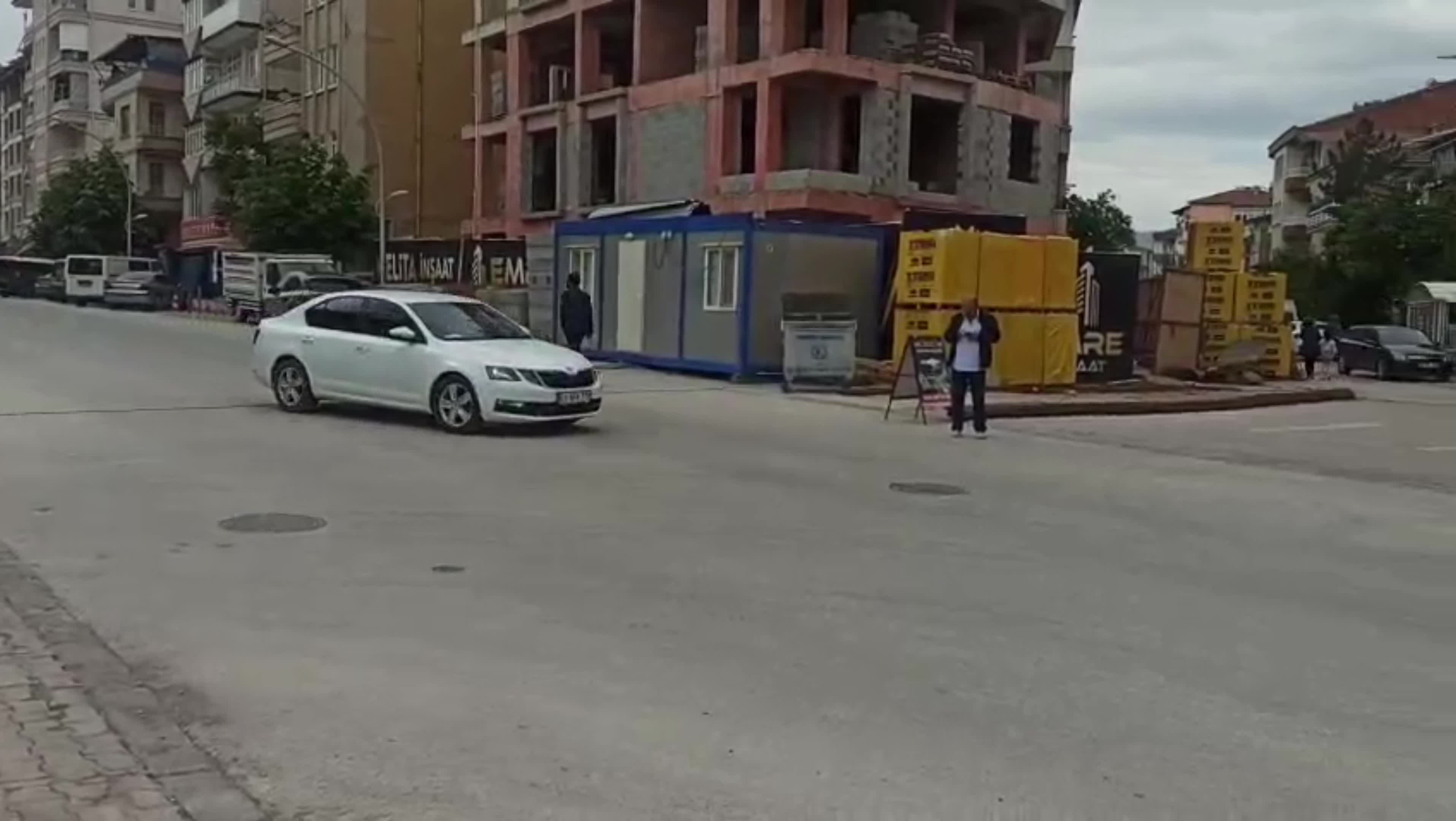 Malatya'da deprem... Zeydan Karalar: Vatandaşlarımıza geçmiş olsun