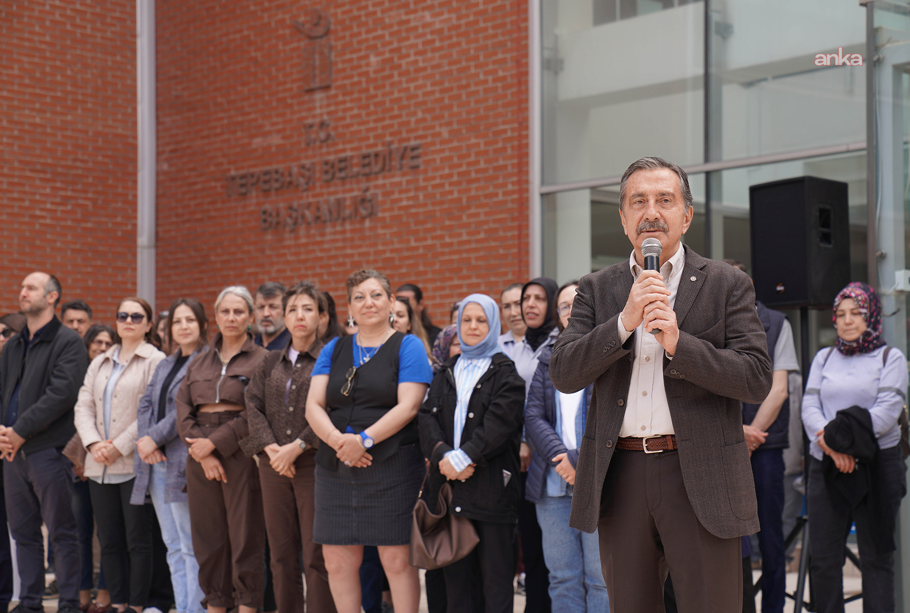 Tepebaşı Belediye Başkanı Ataç, belediye personeli ile bir araya geldi