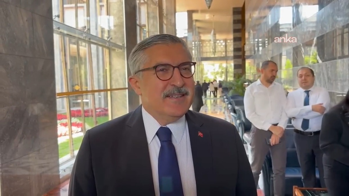 AK Parti'nin "çerçeve yasa"ya ilişkin kapalı grup toplantısı başladı