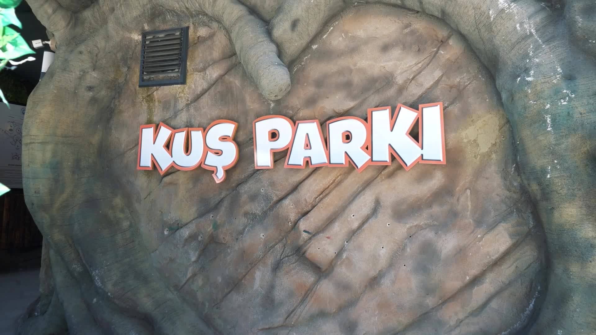 Ortahisar Belediyesi, Kuş Parkı’nı yeniden ziyarete açtı