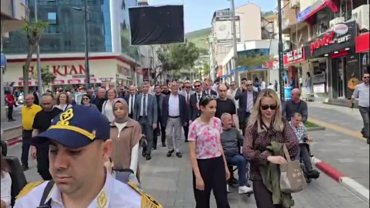 Soma'da Engelliler Haftası yürüyüşü