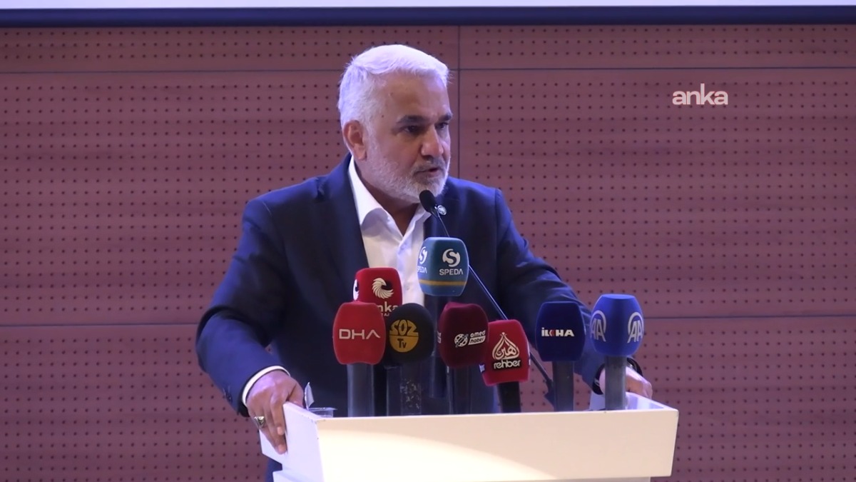 "Kimse kendini, örgütünü, partisini merkeze almasın"