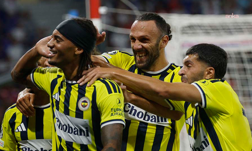 Fenerbahçe, Lyon'u 2-1 yenerek Şampiyonlar Ligi'ne yükseldi