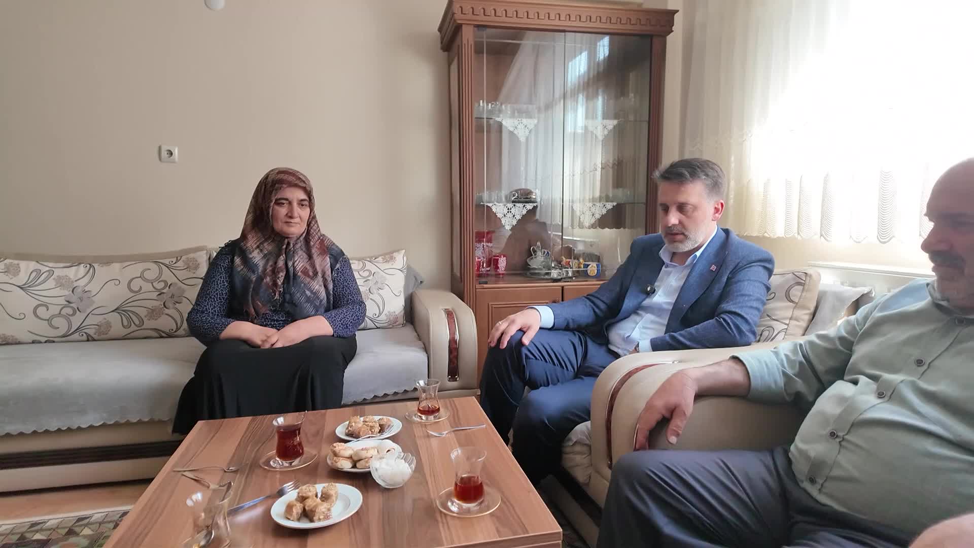 Bursa Büyükşehir Belediye Başkan Vekili Biba'dan şehit annelerine Anneler Günü ziyareti