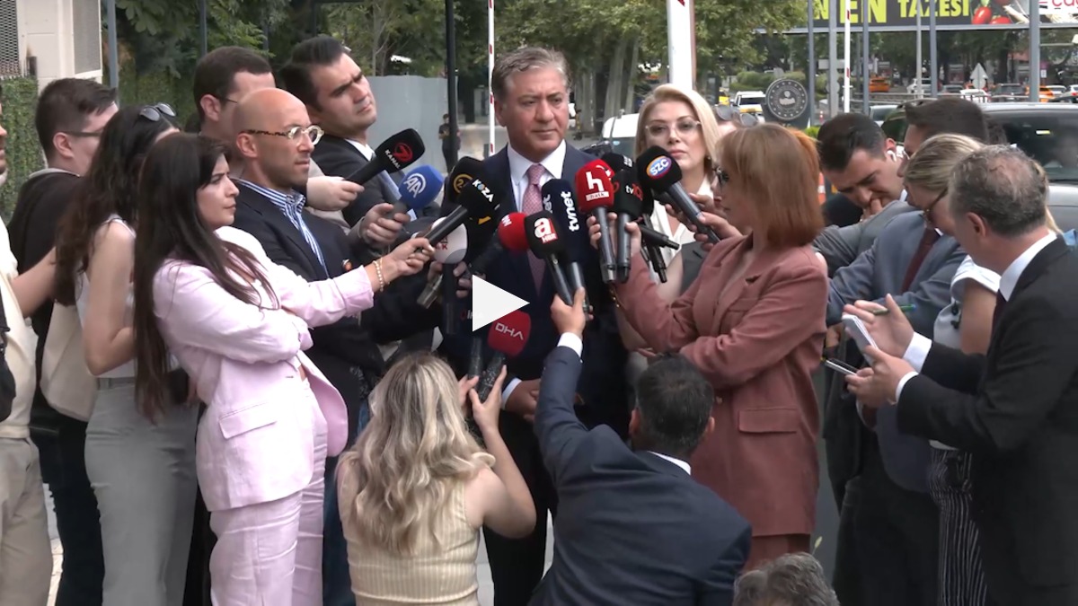 YENİ Parti'nin kuruluş dilekçesi İçişleri Bakanlığı'na verildi