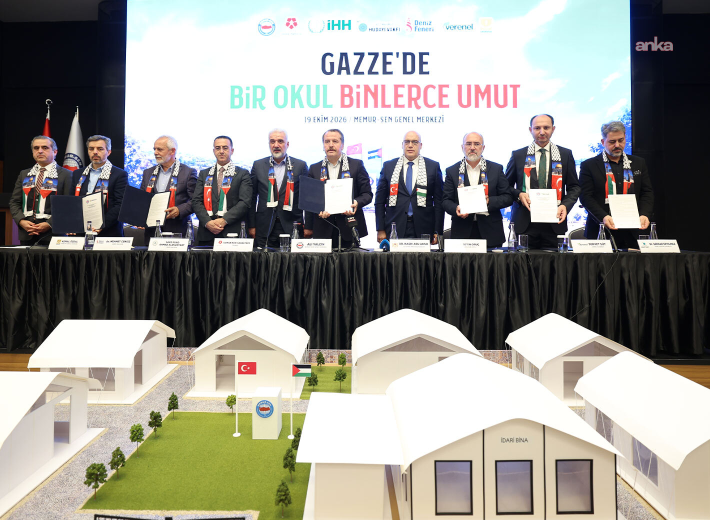 Memur-Sen'den Gazze’de 40 bin öğrenciye 80 okul yapılması için “Gazze’de Bir Okul Binlerce Umut” projesi