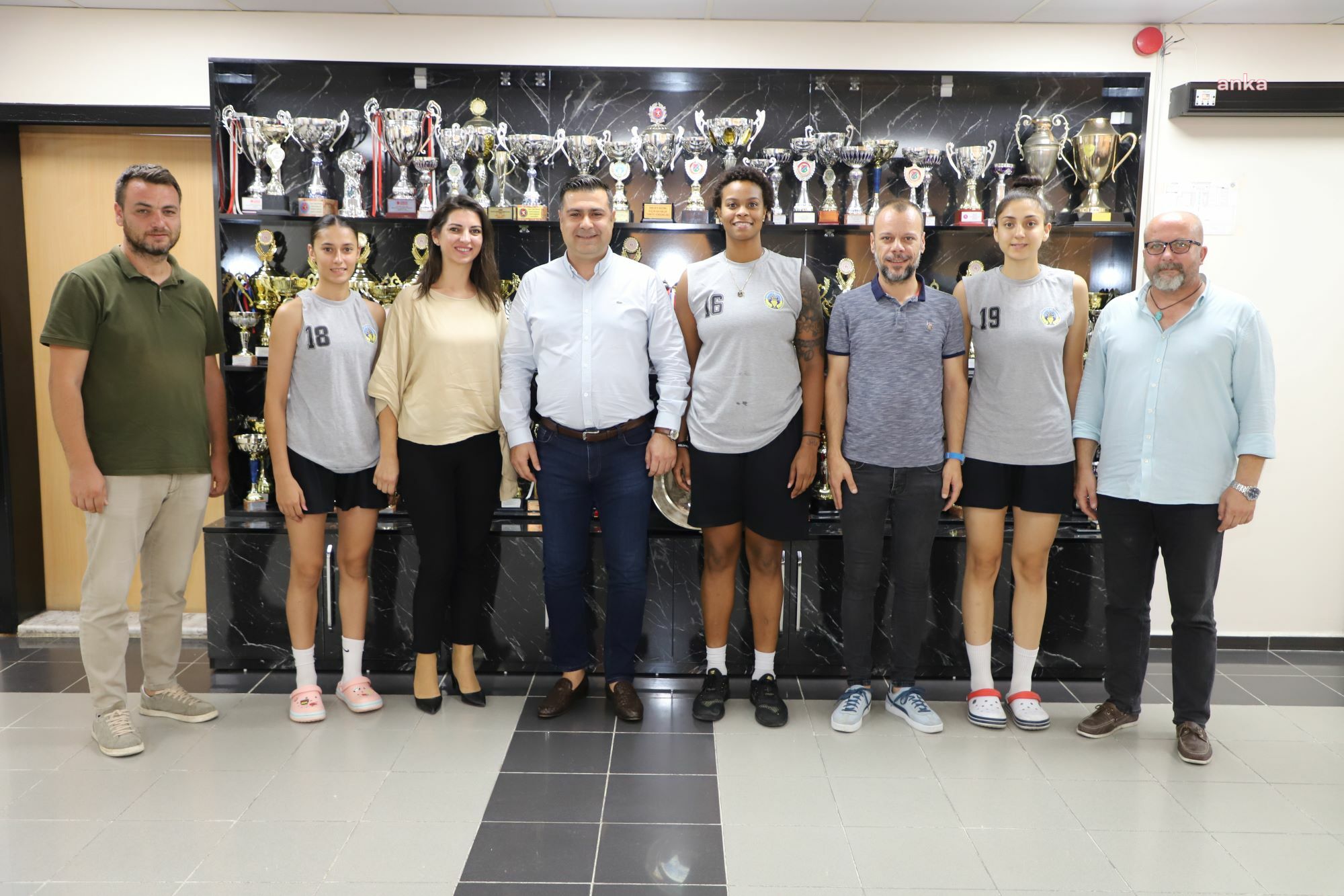 TURGUTLU BELEDİYESPOR’UN YENİ SPORCULARINDAN TURGUTLU BELEDİYESPOR BAŞKANI FIRAT HONAZ’A ZİYARET