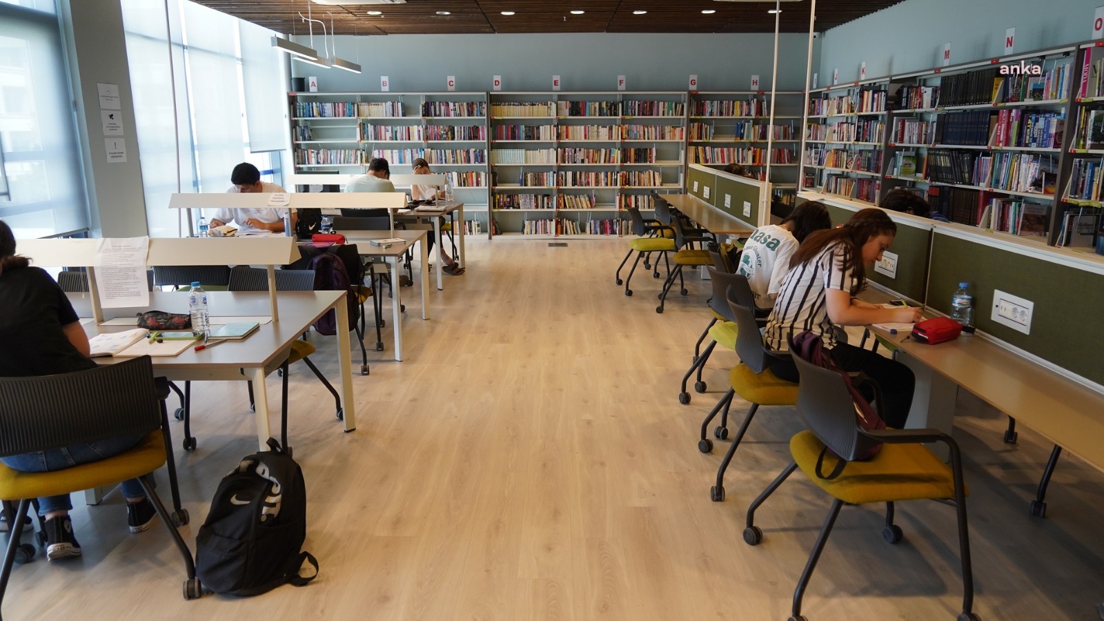 LÜLEBURGAZ BELEDİYESİ'NİN KÜTÜPHANESİNE İLGİ KATLANARAK ARTIYOR