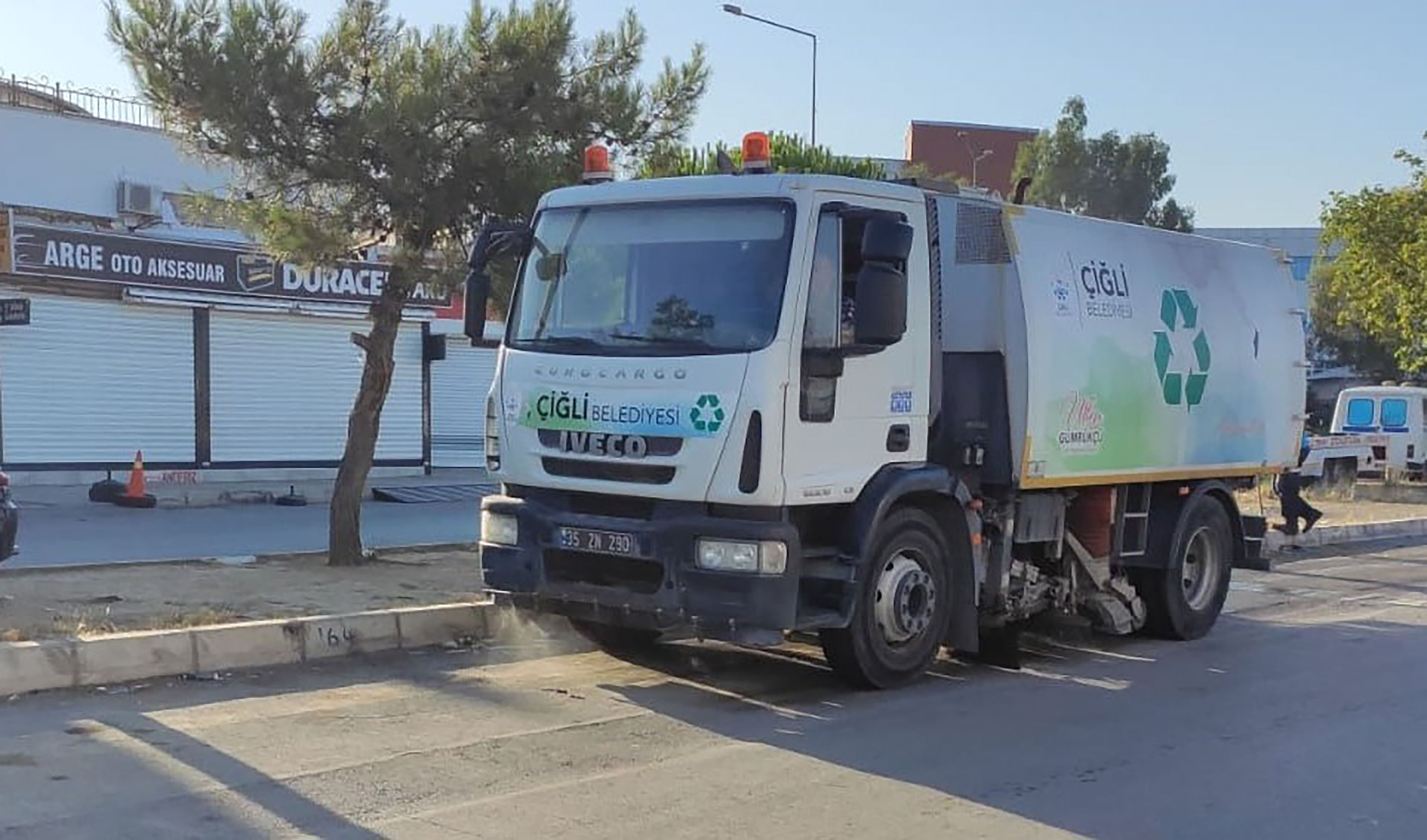 ÇİĞLİ ATA SANAYİ SİTESİ'NDE BÜYÜK TEMİZLİK