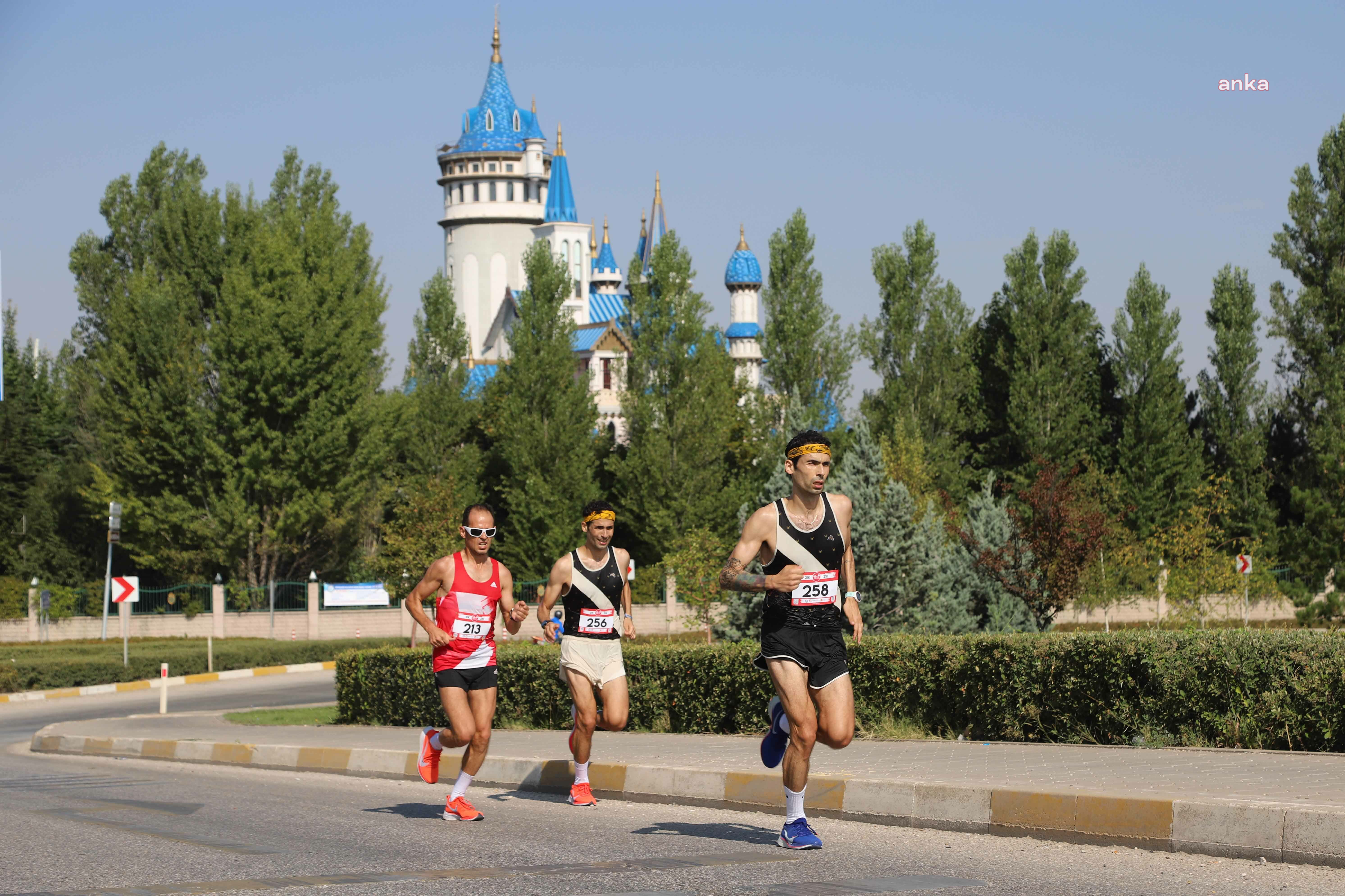 ‘3. ESKİŞEHİR KURTULUŞ YARI MARATONU VE SPOR FESTİVALİ’ BAŞLIYOR