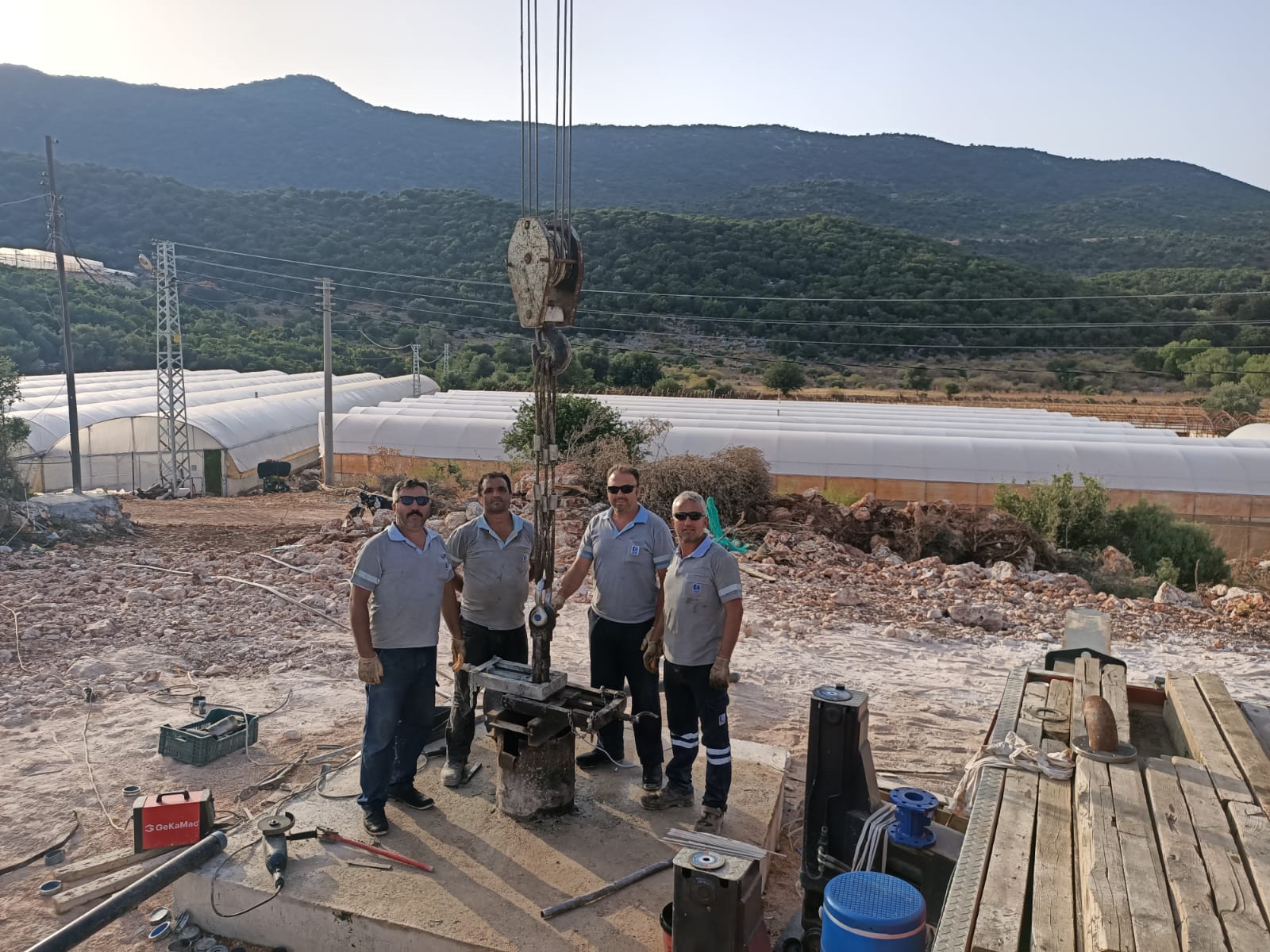 SAHİL KILINÇLI'DA SU SORUNU, ANTALYA BÜYÜKŞEHİR'İN ÇALIŞMASIYLA SON BULDU