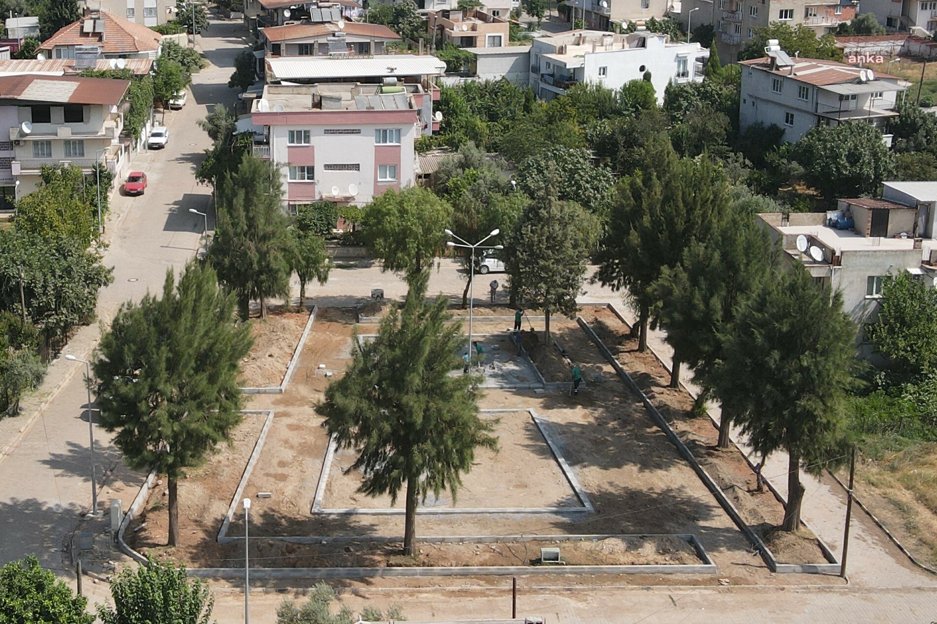 EFELER BELEDİYESİ PARK YENİLEME ÇALIŞMALARINA DEVAM EDİYOR